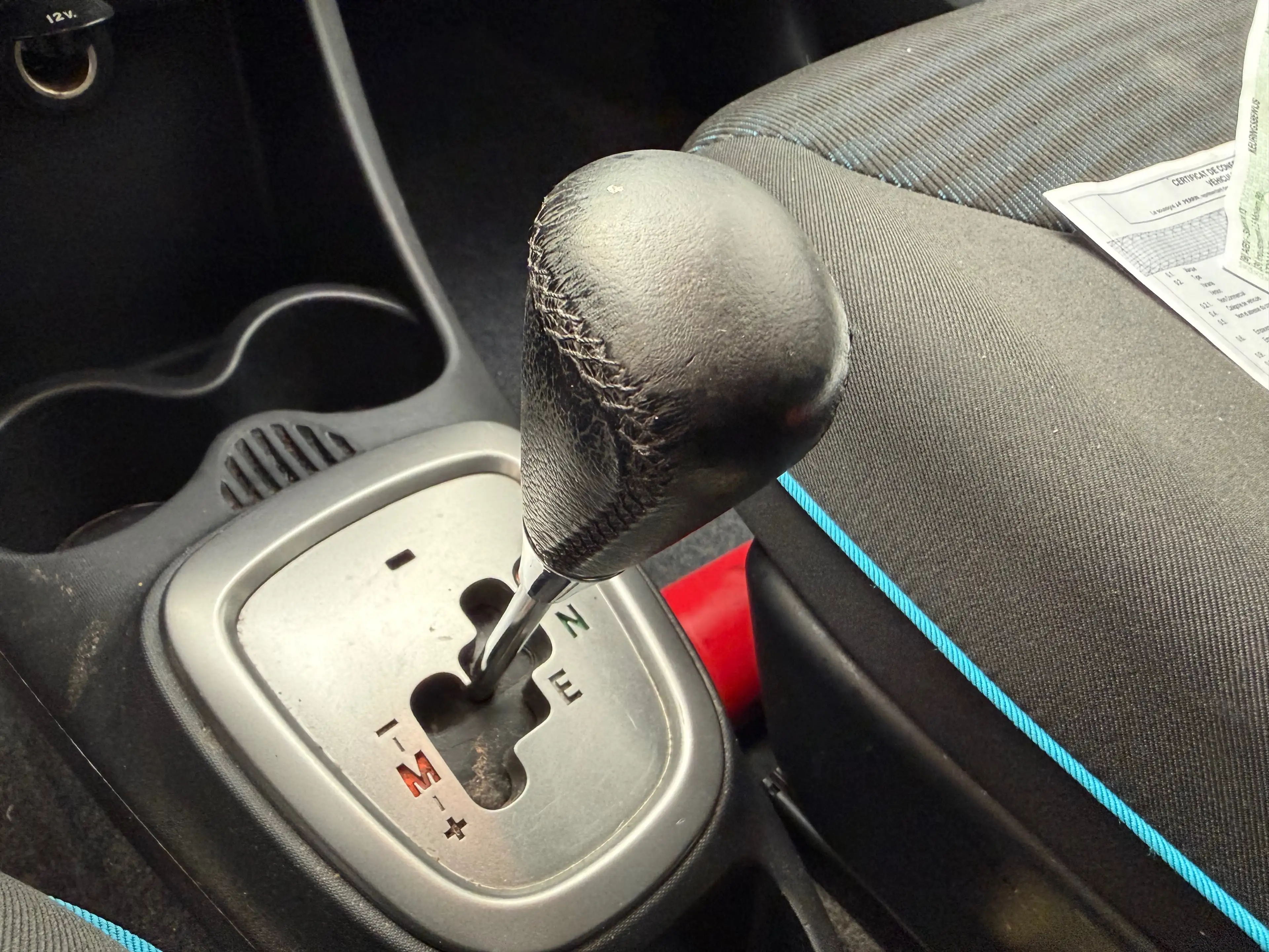 Peugeot 107 107 1.0i Automatique — photo 11