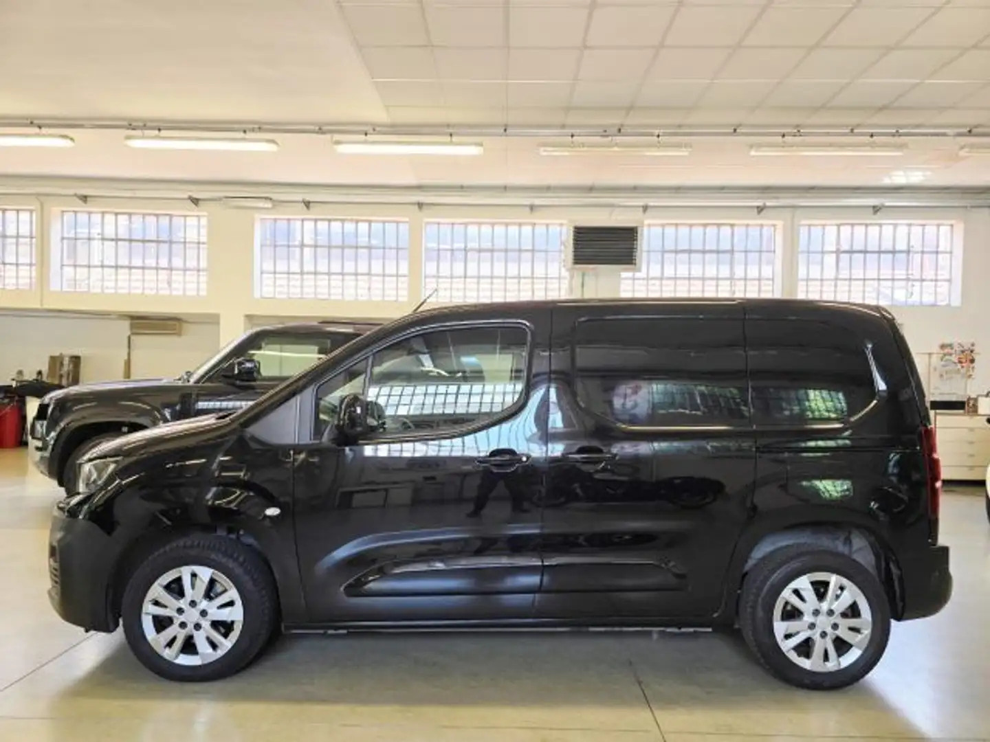 Peugeot Partner BlueHDi 130 EAT8 S&S PC 1000Kg Furgone Asphalt Noir - 2