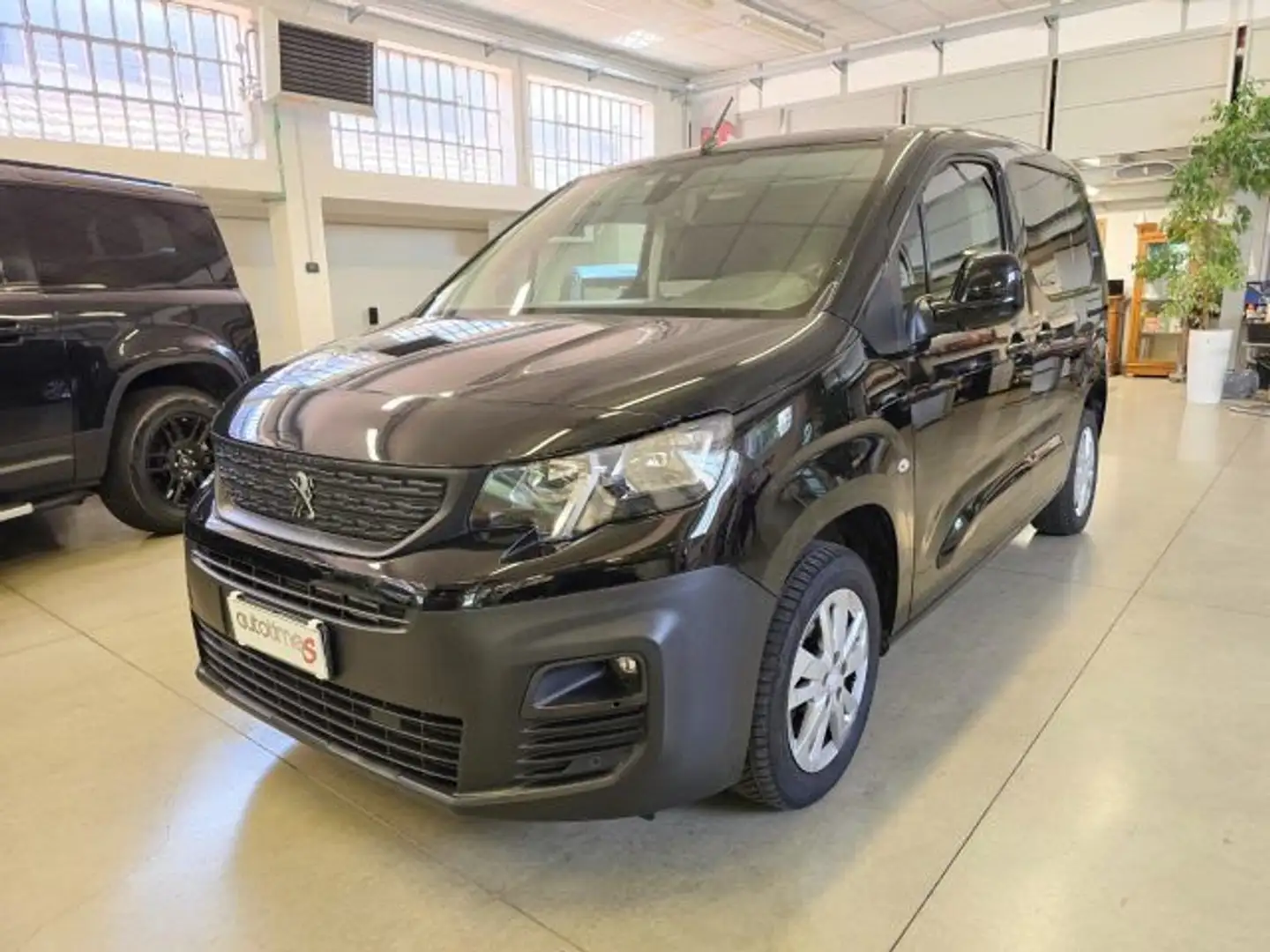 Peugeot Partner BlueHDi 130 EAT8 S&S PC 1000Kg Furgone Asphalt Noir - 1