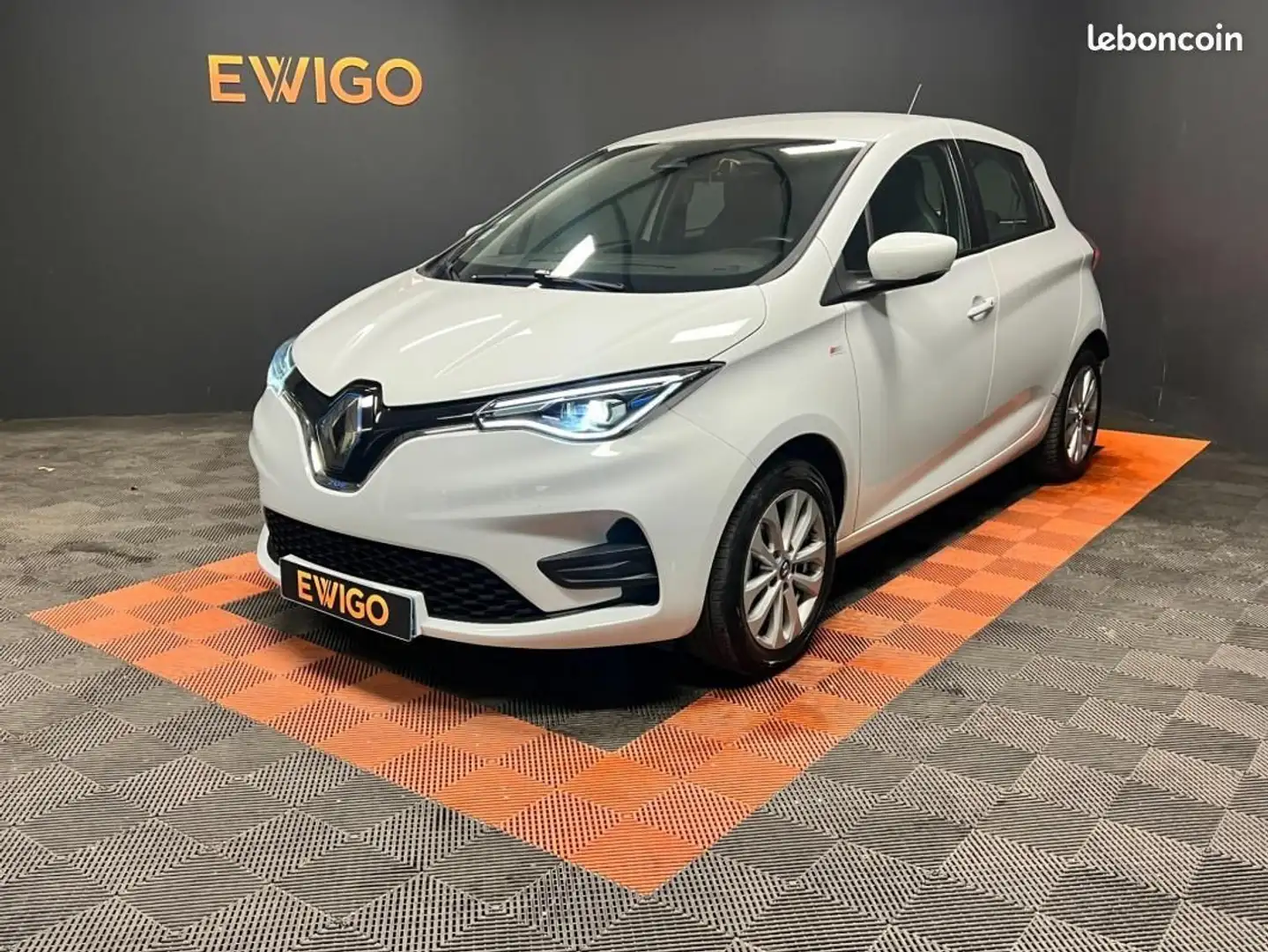 Renault ZOE R110 ZE 110ch 52KWH ZEN MODELE 2020 White - 1