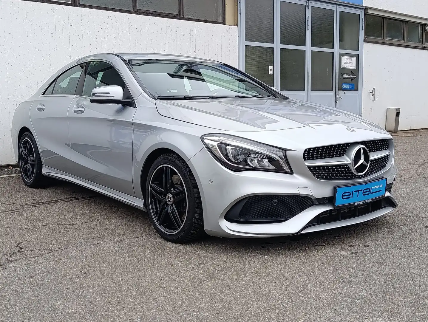 Mercedes-Benz CLA 220 d 4Matic AMG Leder Navi LED Car/Play Silber - 2