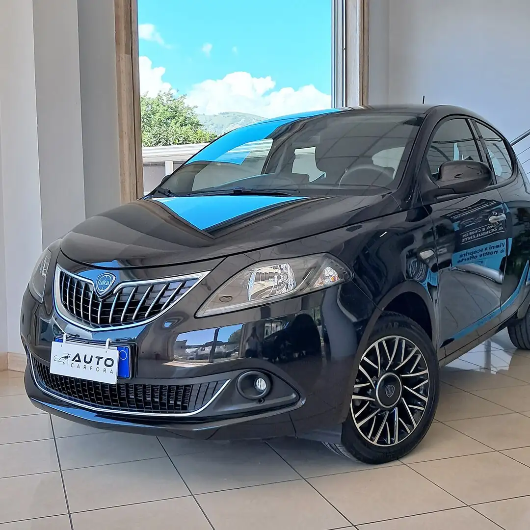 Lancia Ypsilon 1.0 FireFly 5 porte S&S Hybrid Oro Nero - 2