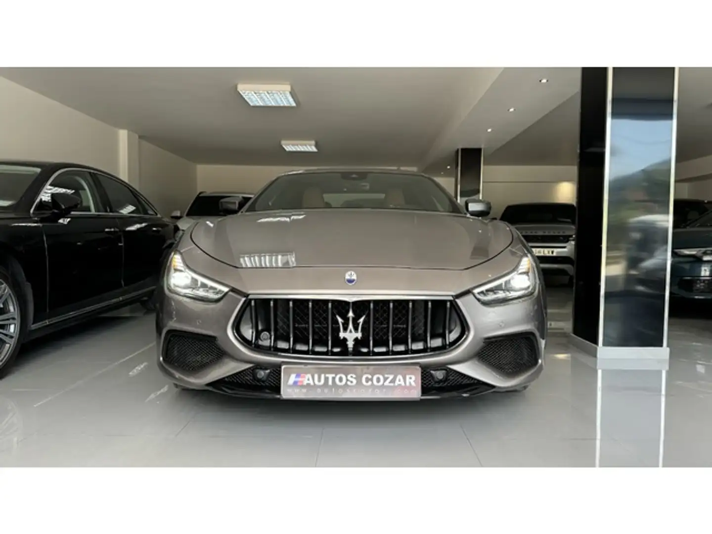 Maserati Ghibli GT Aut. 330 Grijs - 1