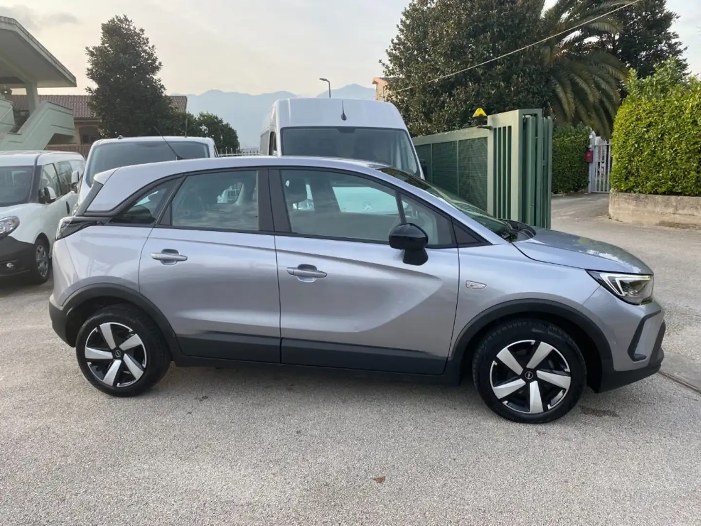 Opel Crossland 1.2 Edition FARI LED/CARPLAY Grigio - 2