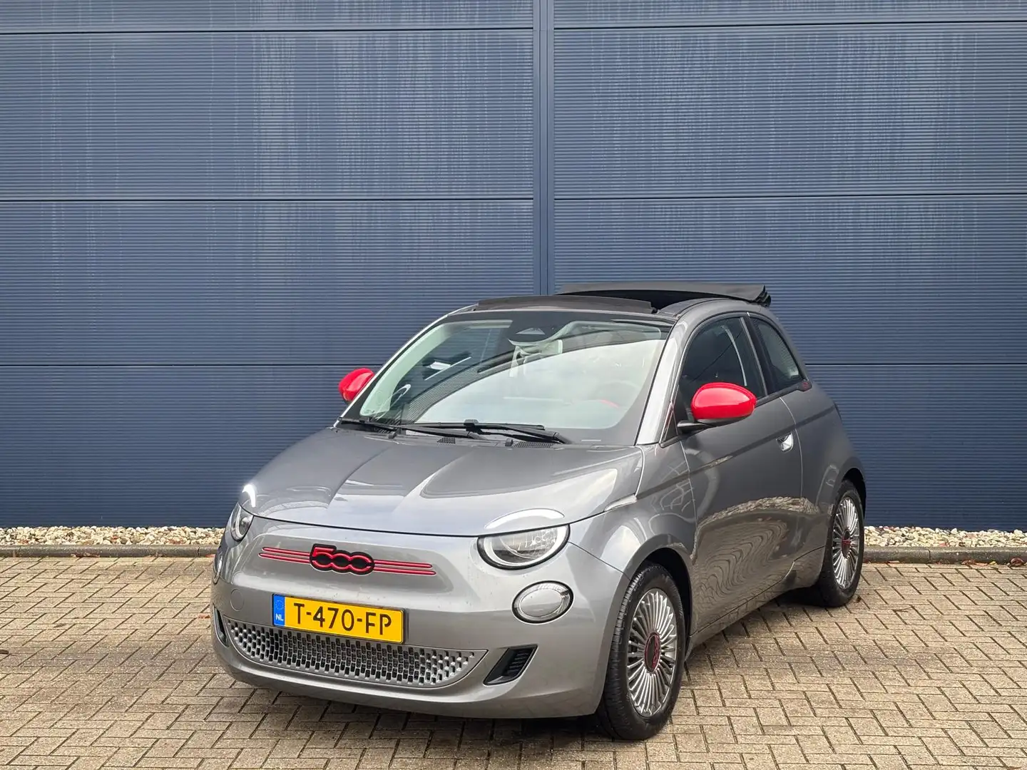 Fiat 500C 42kWh 118pk Red | Cabrio | Camera | Stoelverwarmin Gris - 2