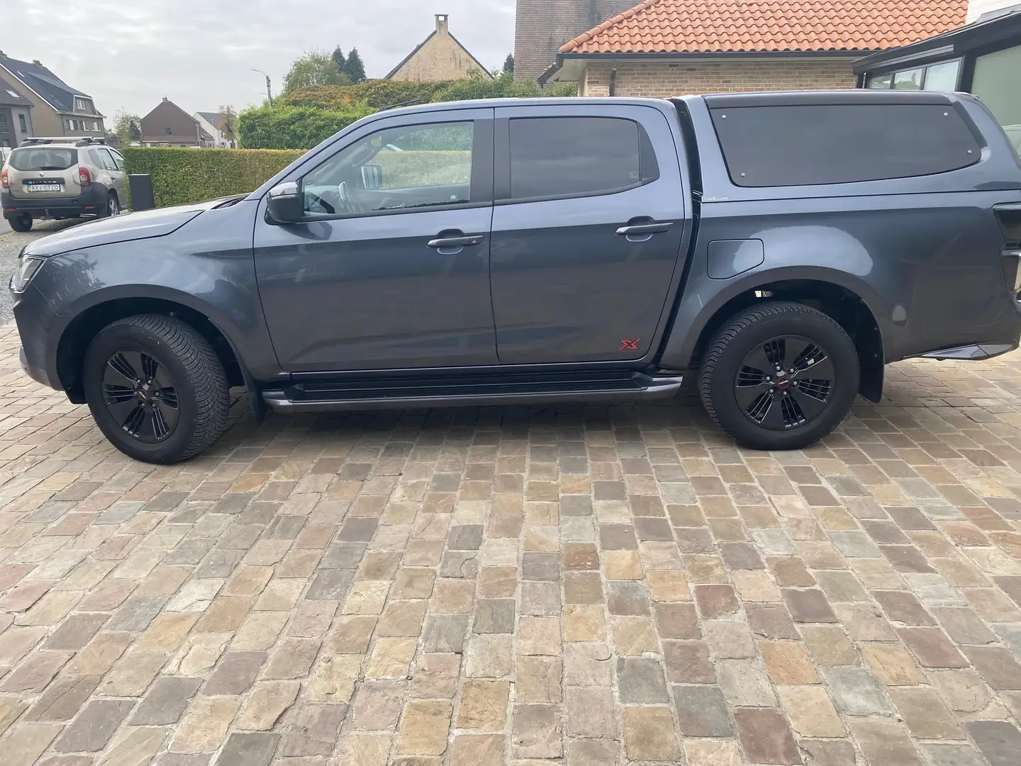 Isuzu D-Max X  4x4 Grigio - 2