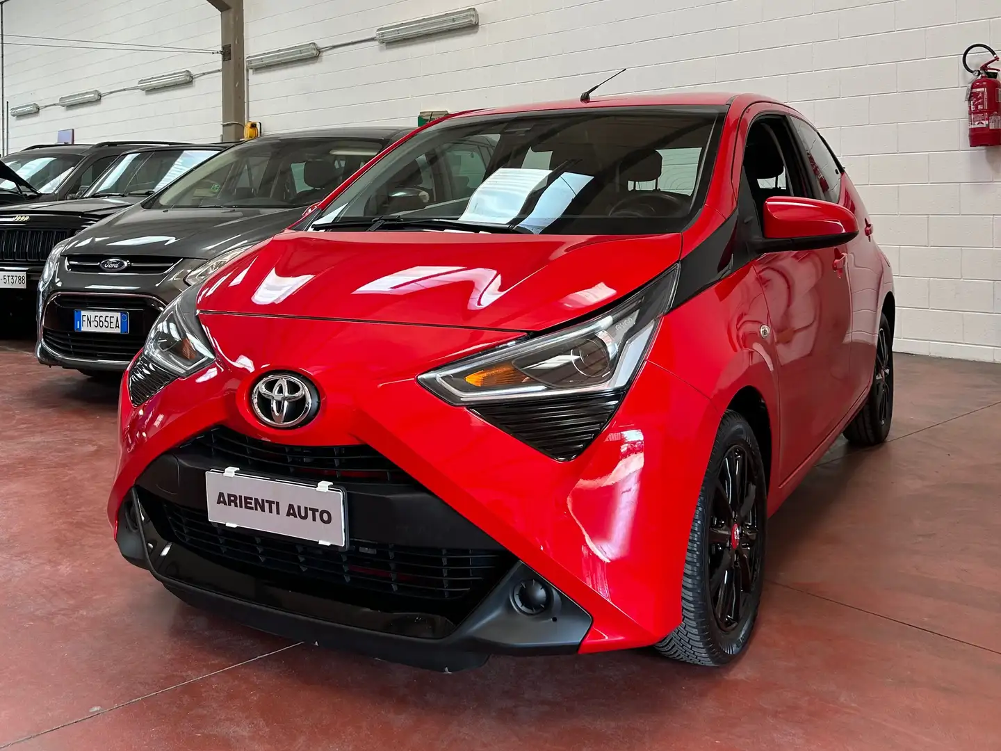 Toyota Aygo Aygo 5p 1.0 x-clusiv m-mt 72cv Rosso - 1