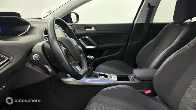 Peugeot 308 view 12