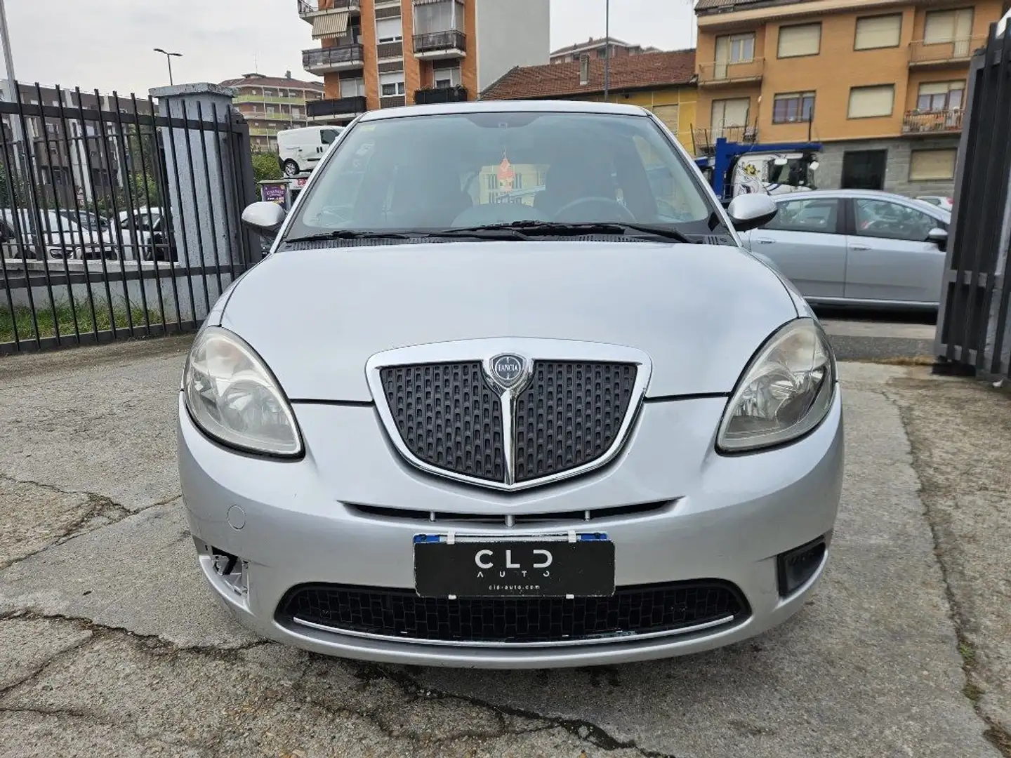 Lancia Ypsilon 1.2 Argento Grigio - 2