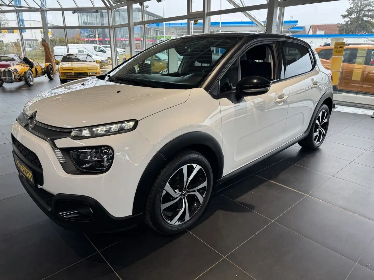 Citroen C3 Shine Pack 83PS *Kamera * Navigation Weiß - 1