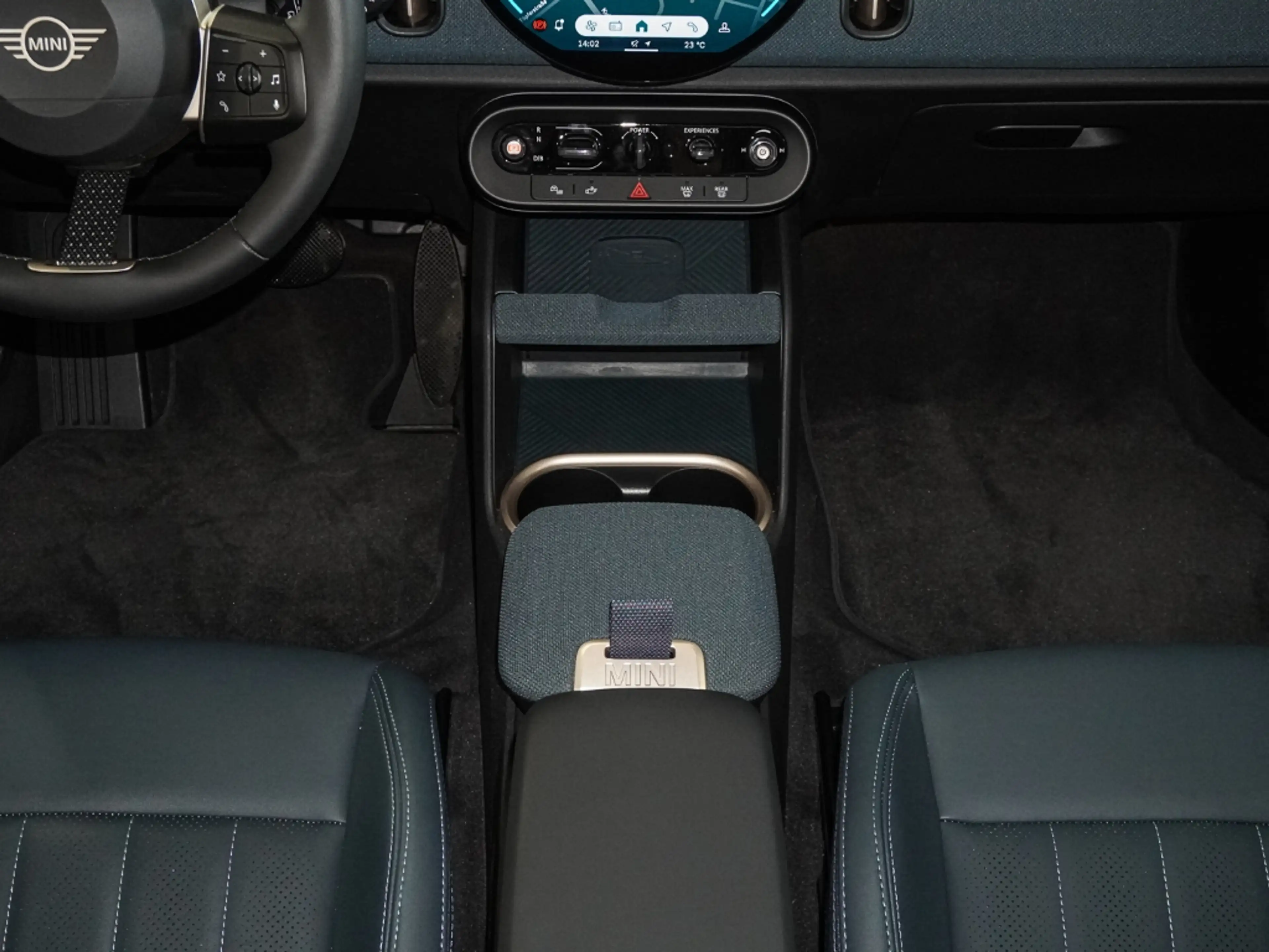 MINI Cooper SE Countryman Favoured Trim HUD El. Panodach Navi Soundsystem Ha — photo 15