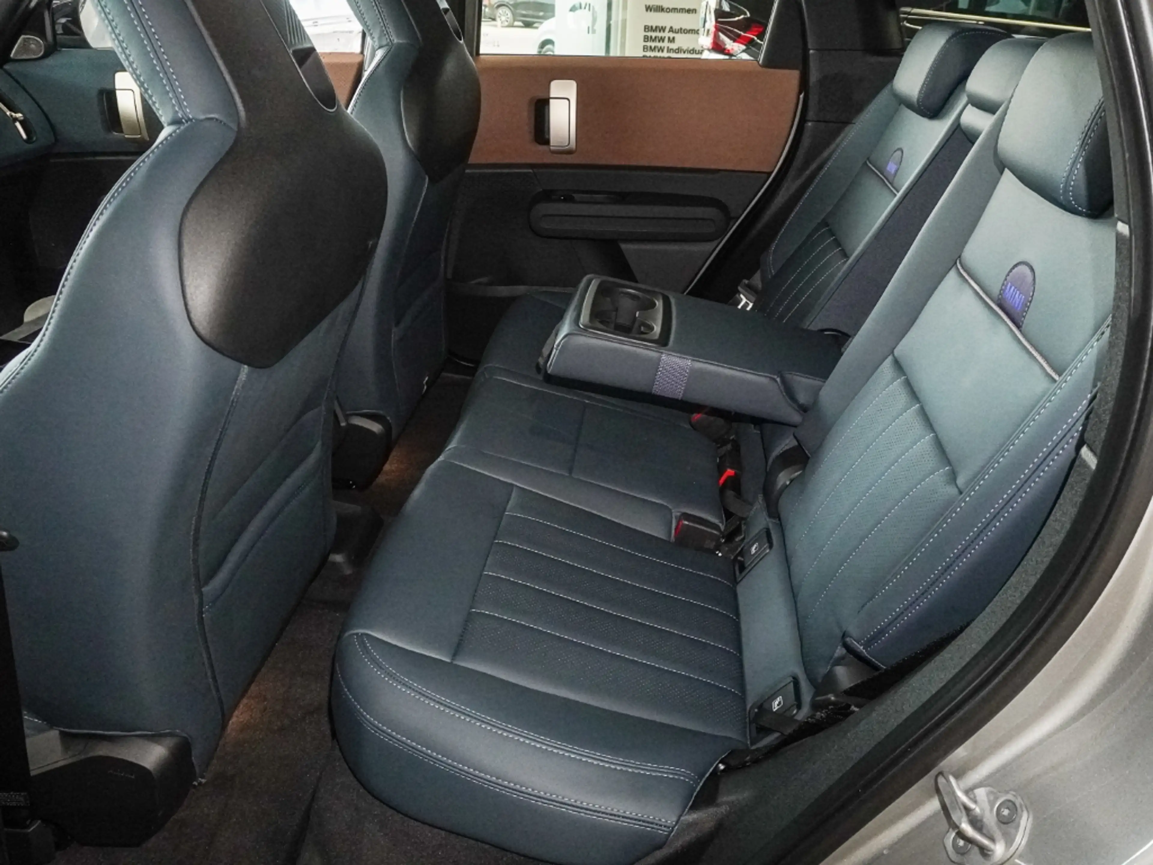 MINI Cooper SE Countryman Favoured Trim HUD El. Panodach Navi Soundsystem Ha — photo 18