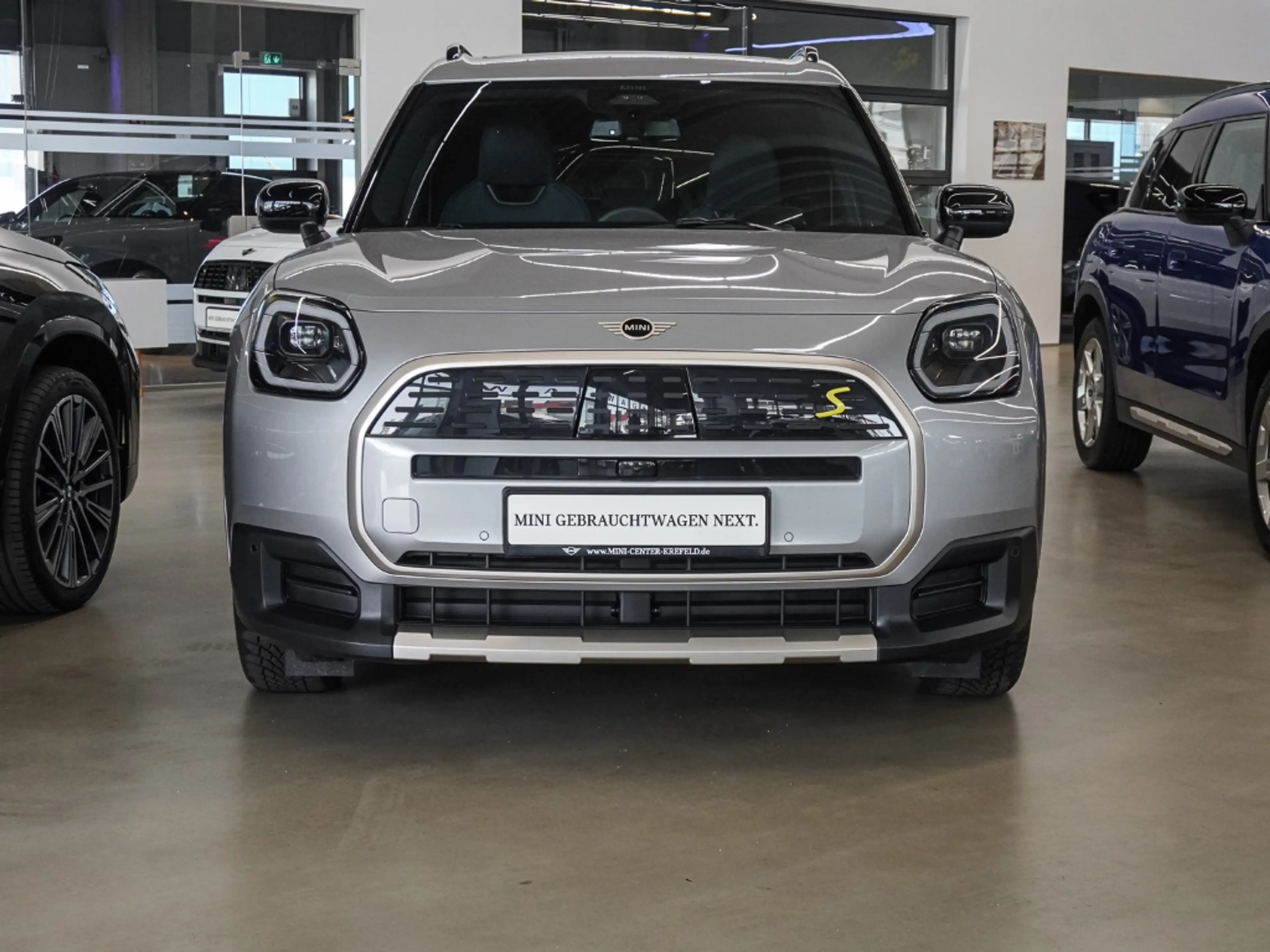 MINI Cooper SE Countryman Favoured Trim HUD El. Panodach Navi Soundsystem Ha — photo 3