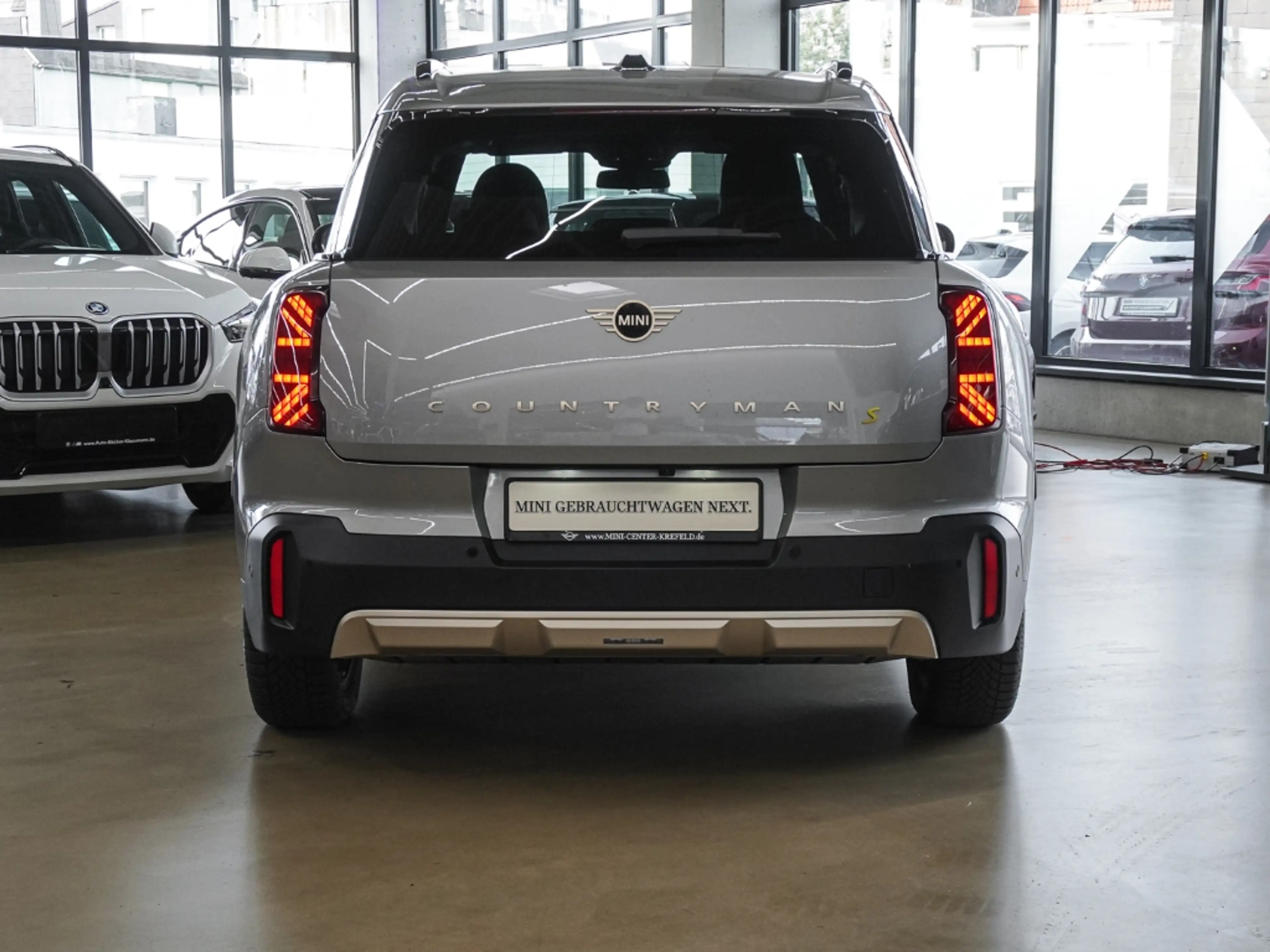 MINI Cooper SE Countryman Favoured Trim HUD El. Panodach Navi Soundsystem Ha — photo 5