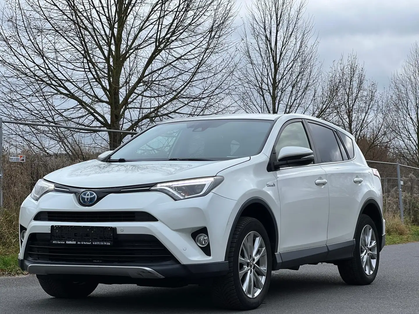 Toyota RAV 4 Hybrid Edition AUTOMATIK KAMERA NAVI Blanc - 2