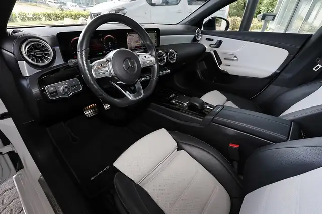 Mercedes-Benz CLA view 11