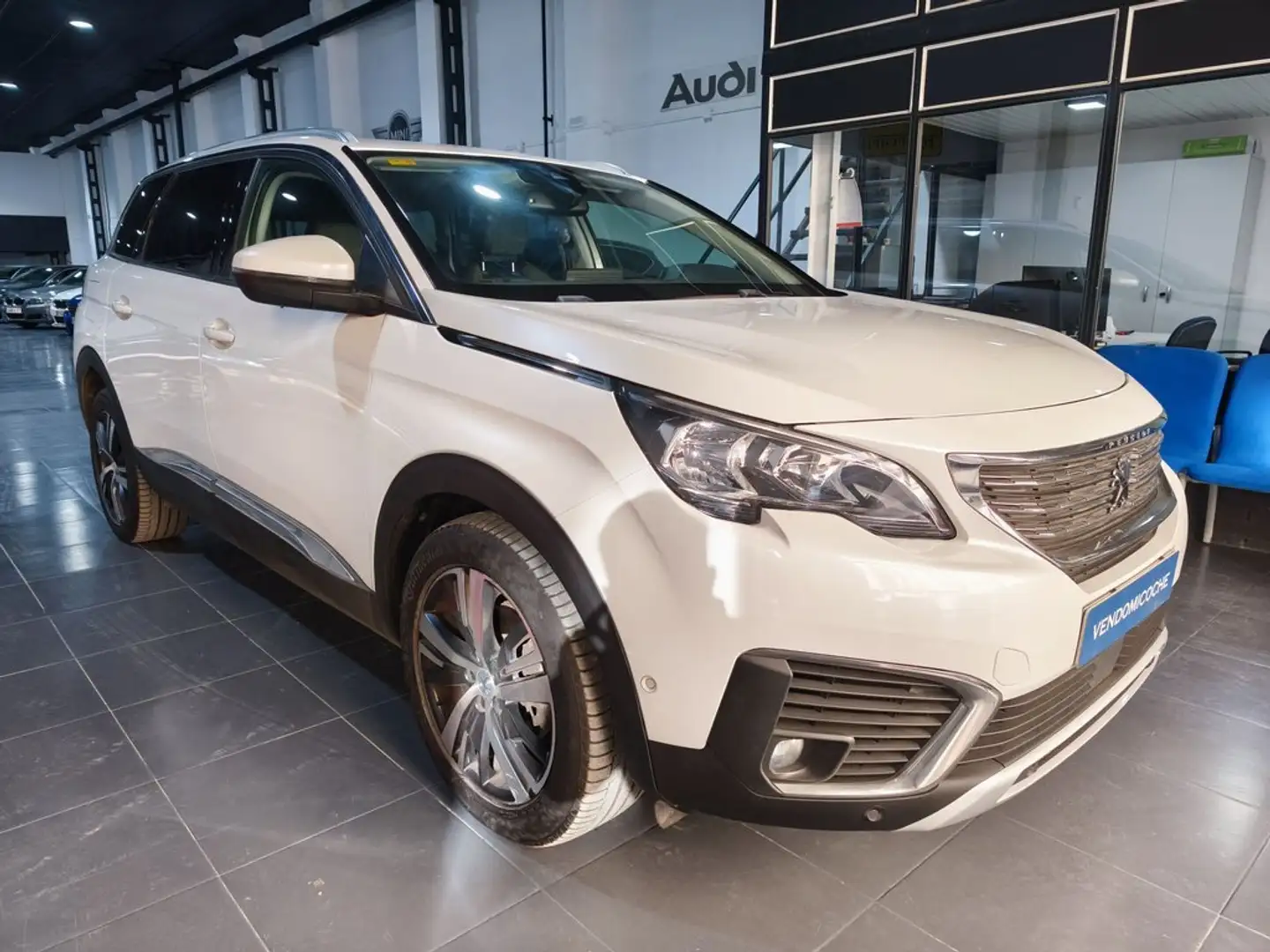 Peugeot 5008 Allure 1.2L PureTech 96kW (130CV) S&S Blanco - 2
