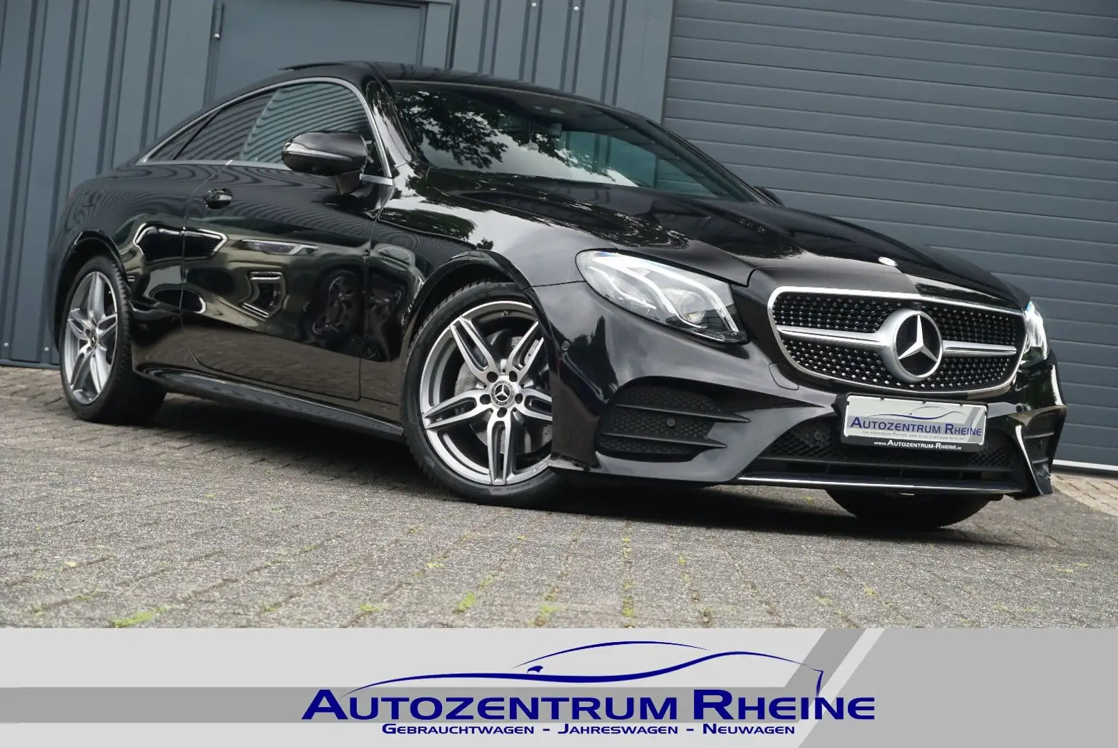 Mercedes-Benz E 220 d AMG Pano Widescr Burmester Pano 360° 1.Hd Noir - 1