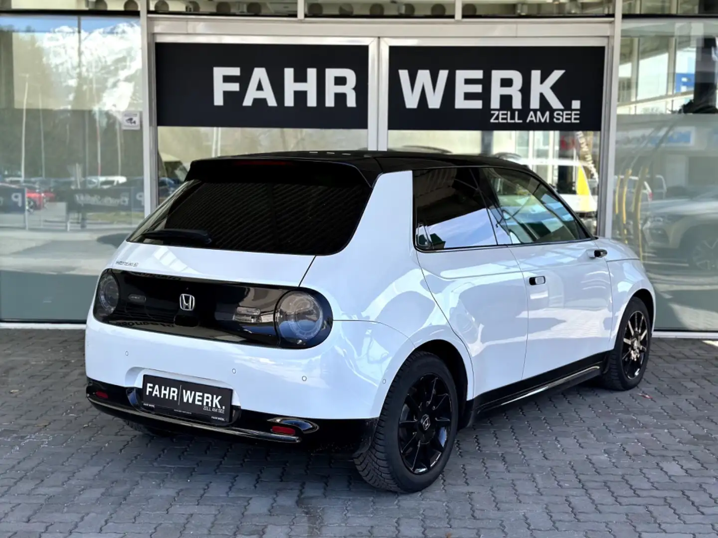 Honda e Advance Weiß - 2