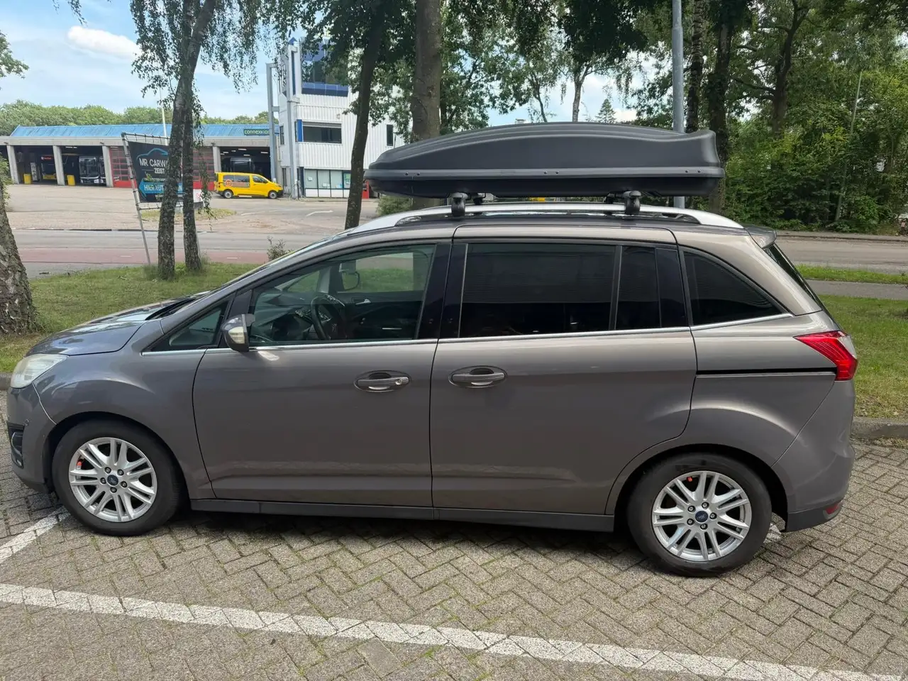 Ford Grand C-MAX