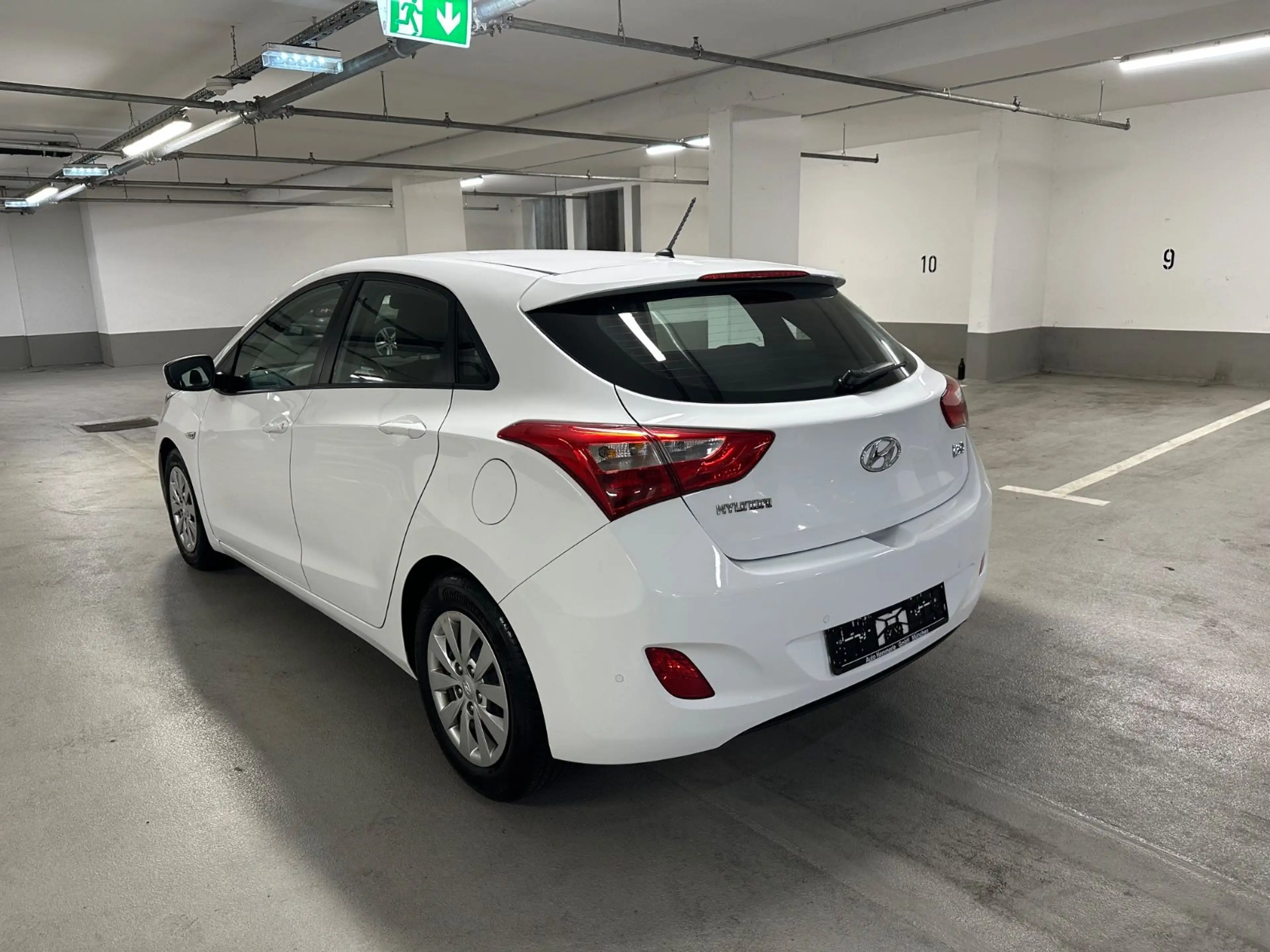 Hyundai i30 blue Classic — photo 3