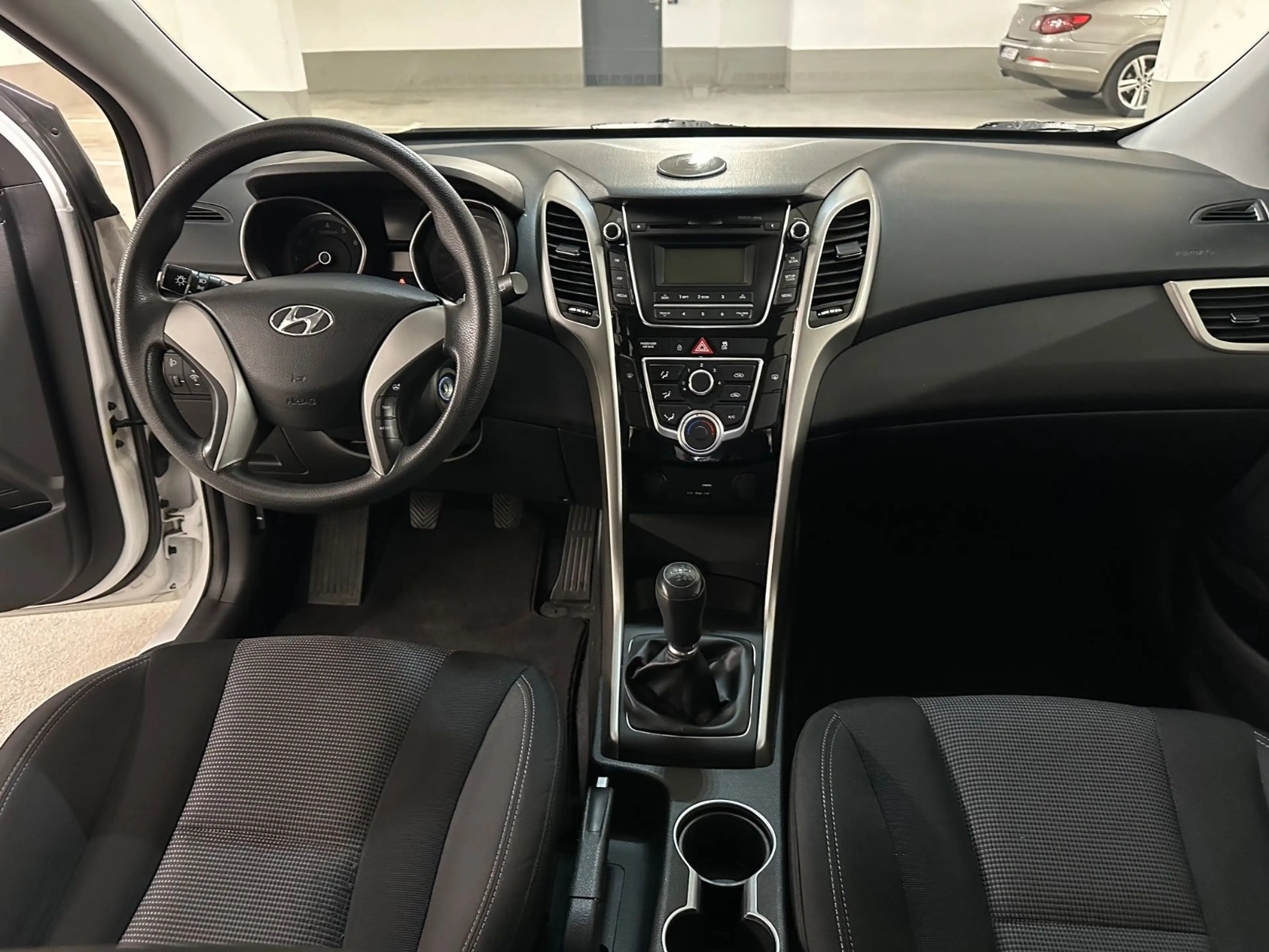Hyundai i30 blue Classic — photo 13