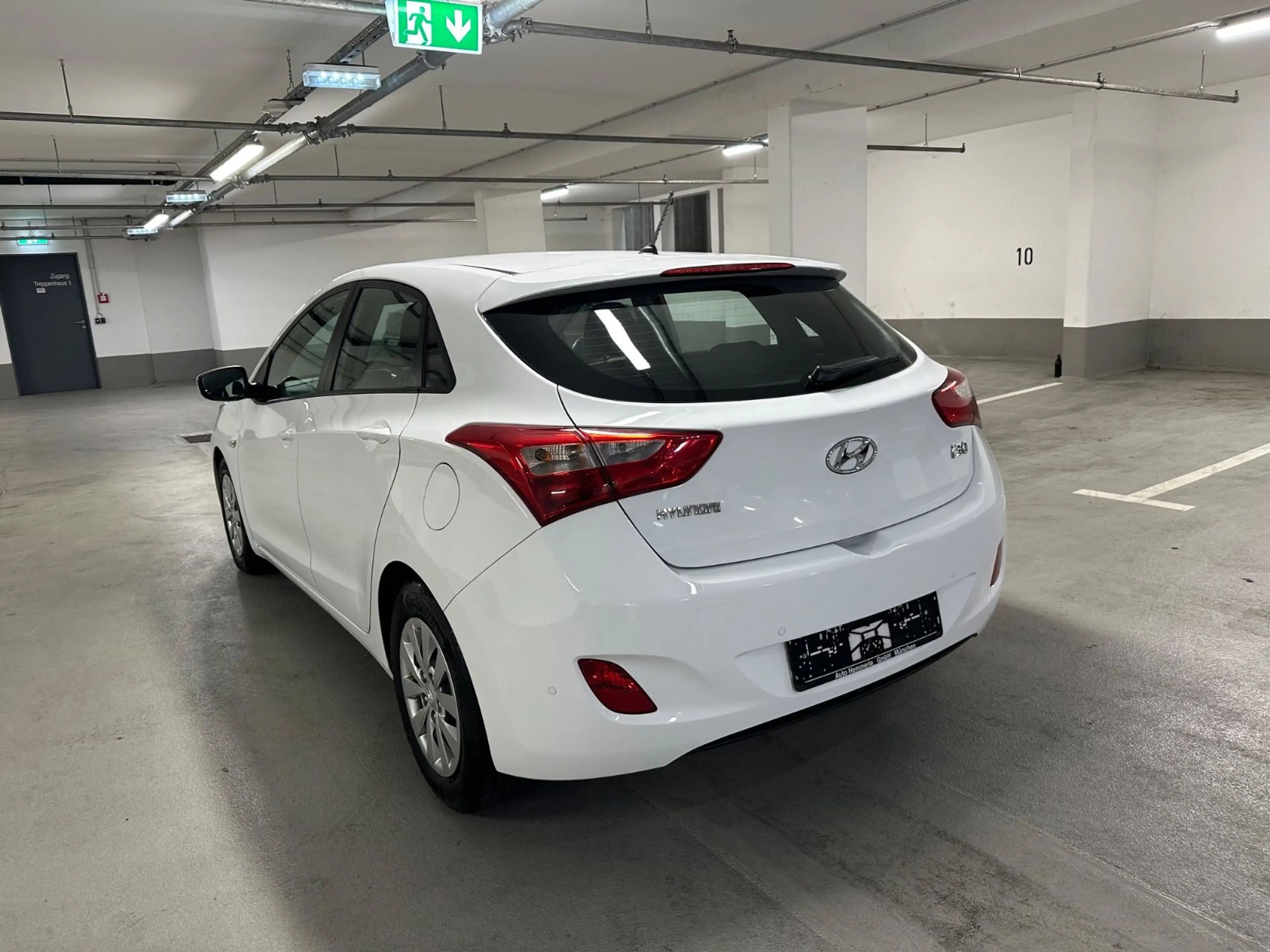 Hyundai i30 blue Classic — photo 4