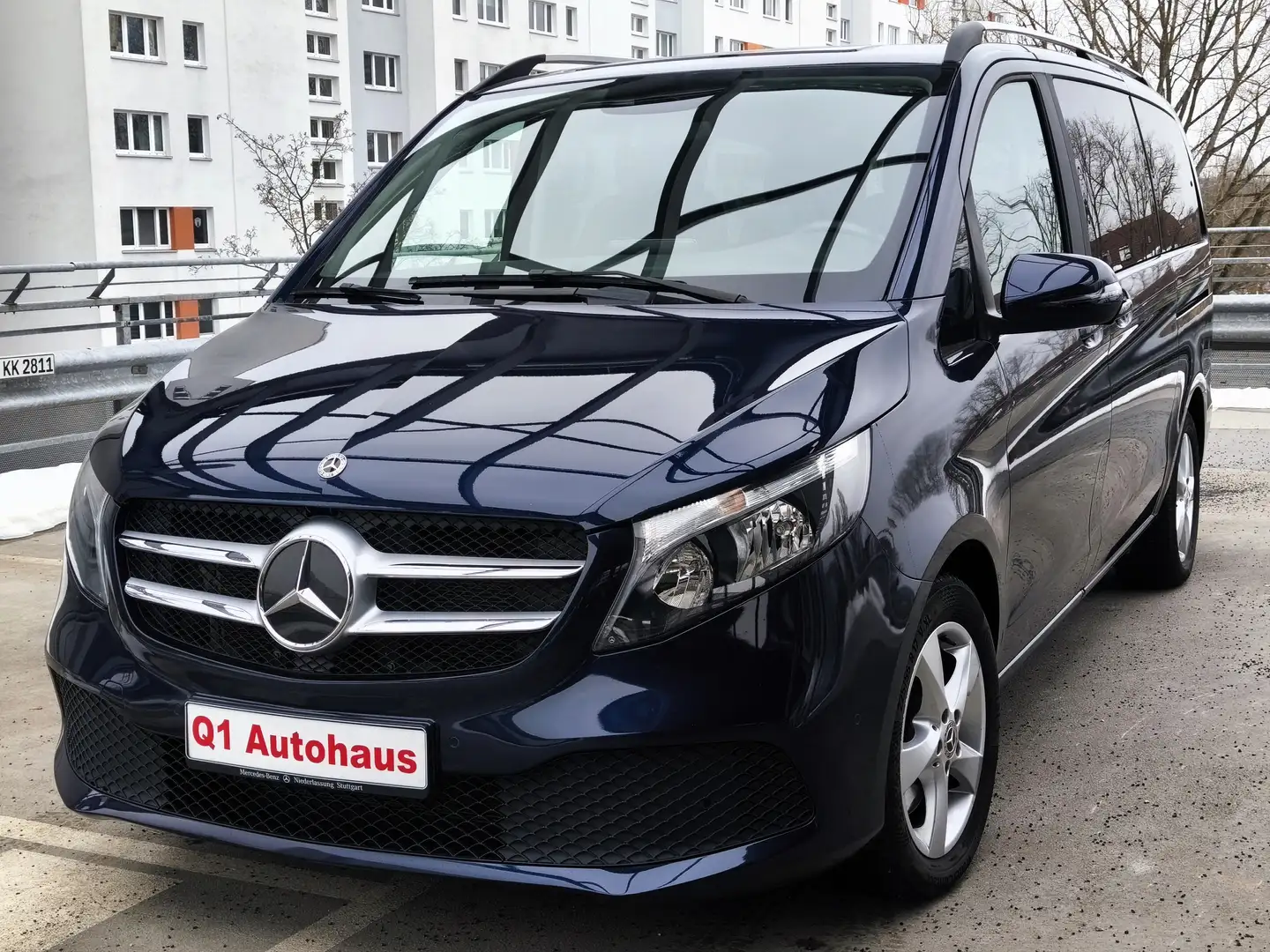 Mercedes-Benz V 220 d lang LIEGEPAKET/2xEL-SCHIEBETÜR/DISTRO/7SITZE Bleu - 1