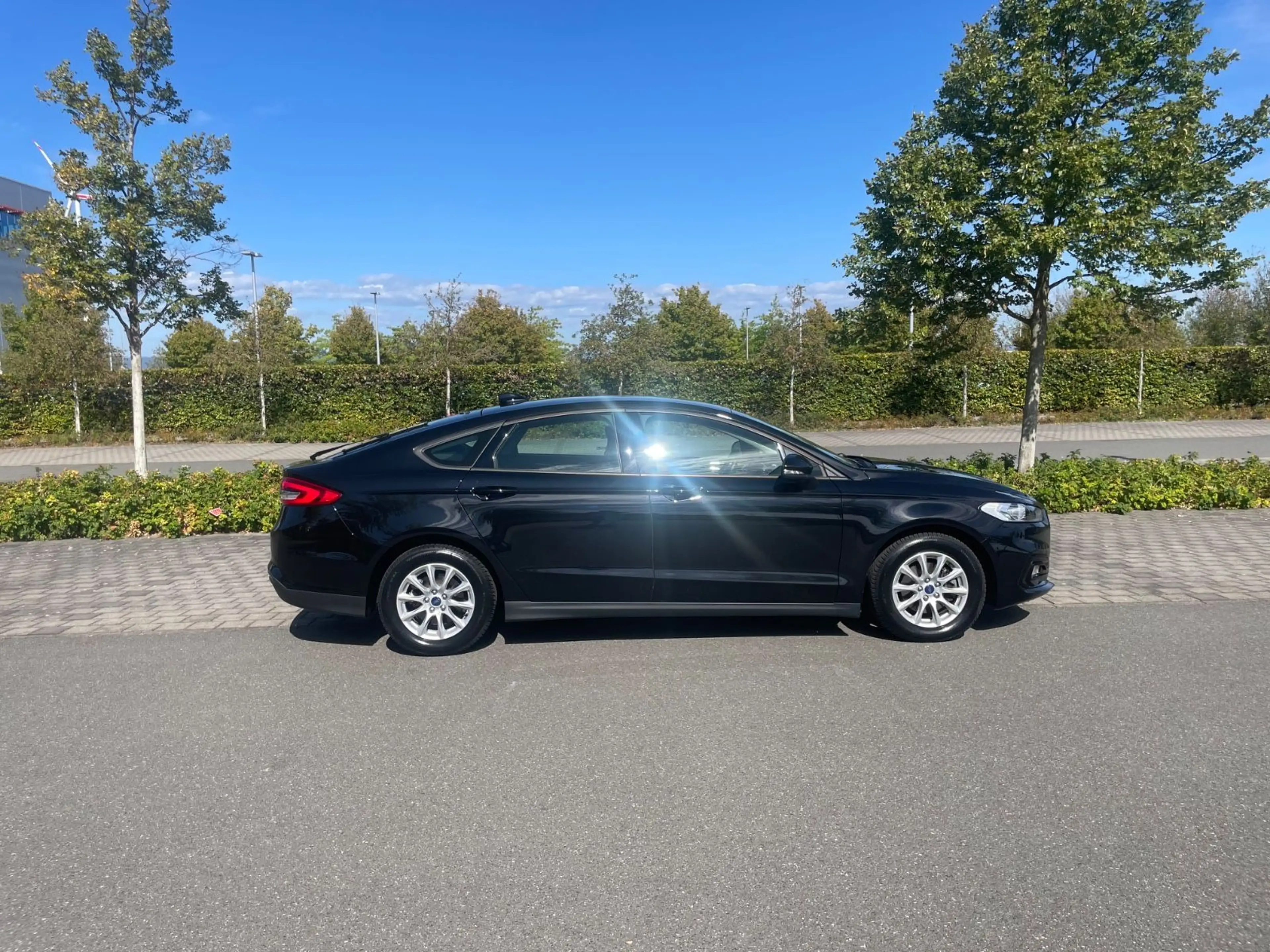 Ford Mondeo Limousine Trend*Tüv+Wartung NEU+Garantie* — photo 5