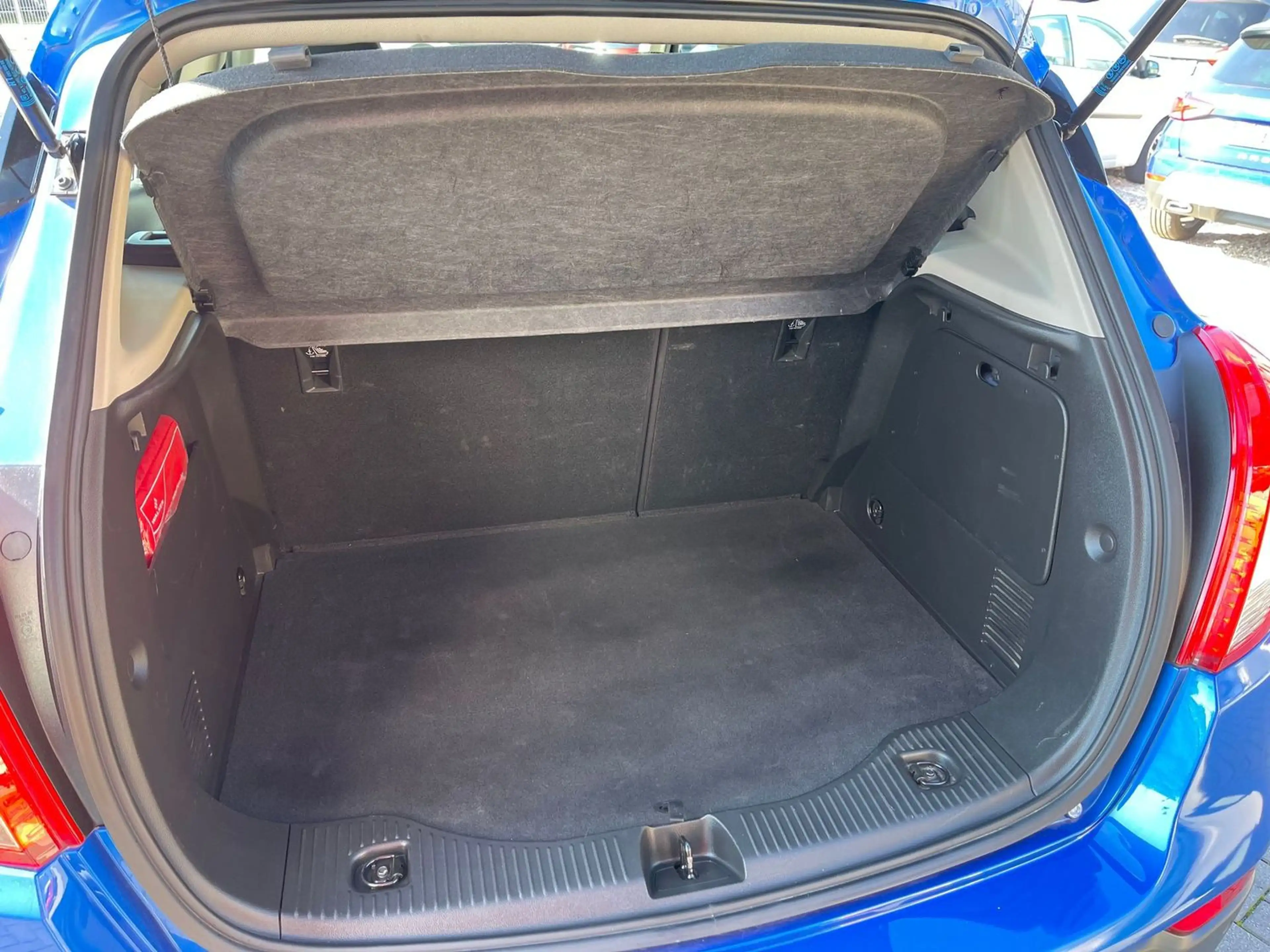 Opel Mokka Edition/Navi/Bluetooth/Tempomat/Full Link/AHK/PDC — photo 7