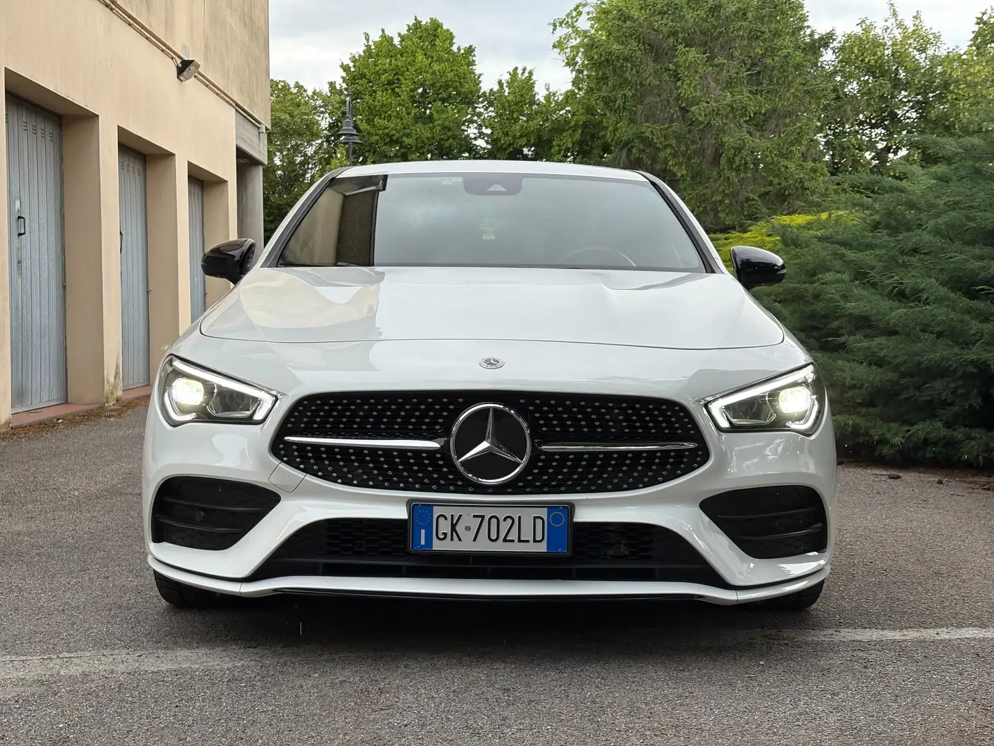 Mercedes-Benz CLA 180 Premium Plus AMG Line Bianco - 2