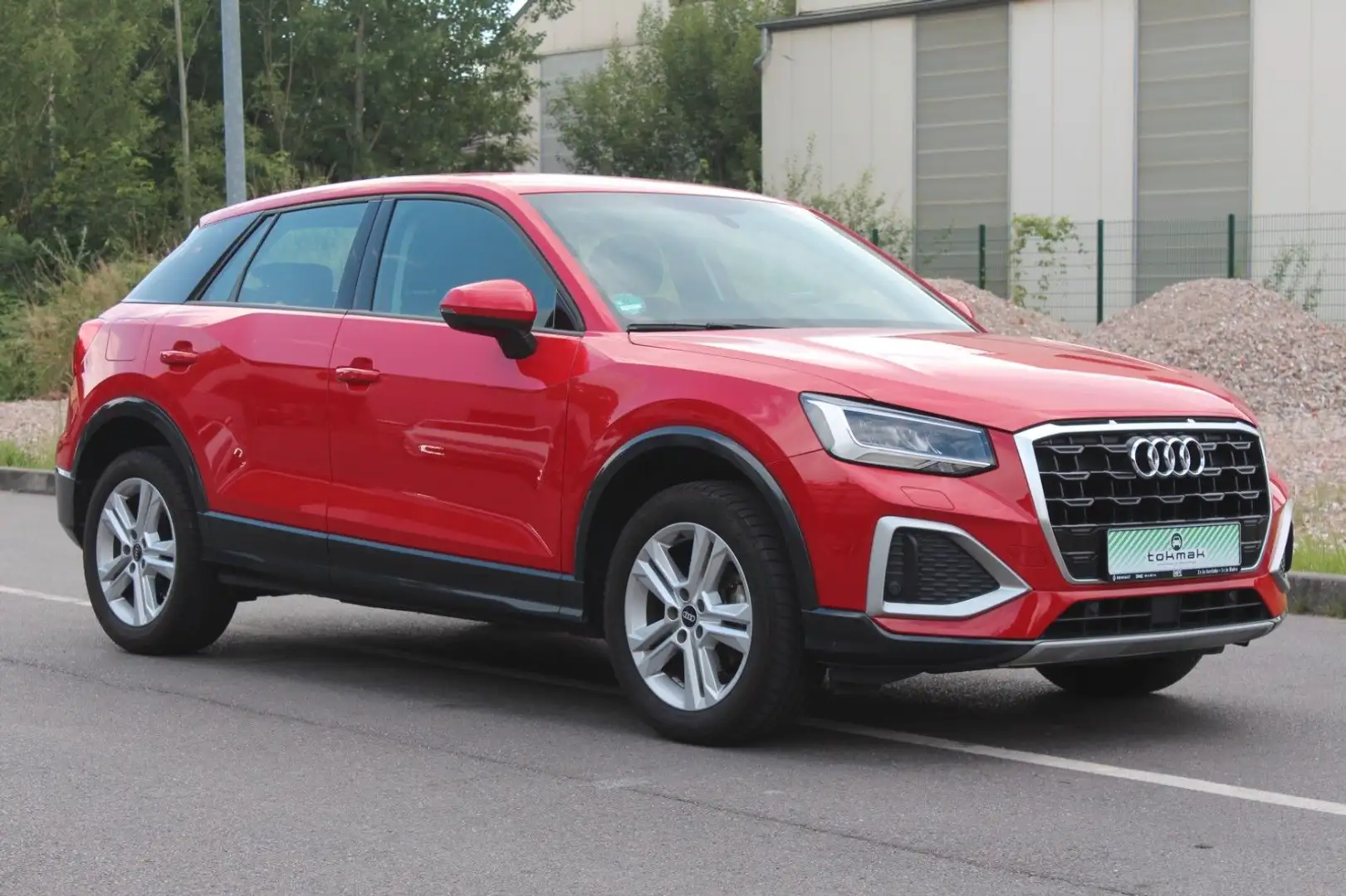 Audi Q2 35 TFSI advanced Rot - 2
