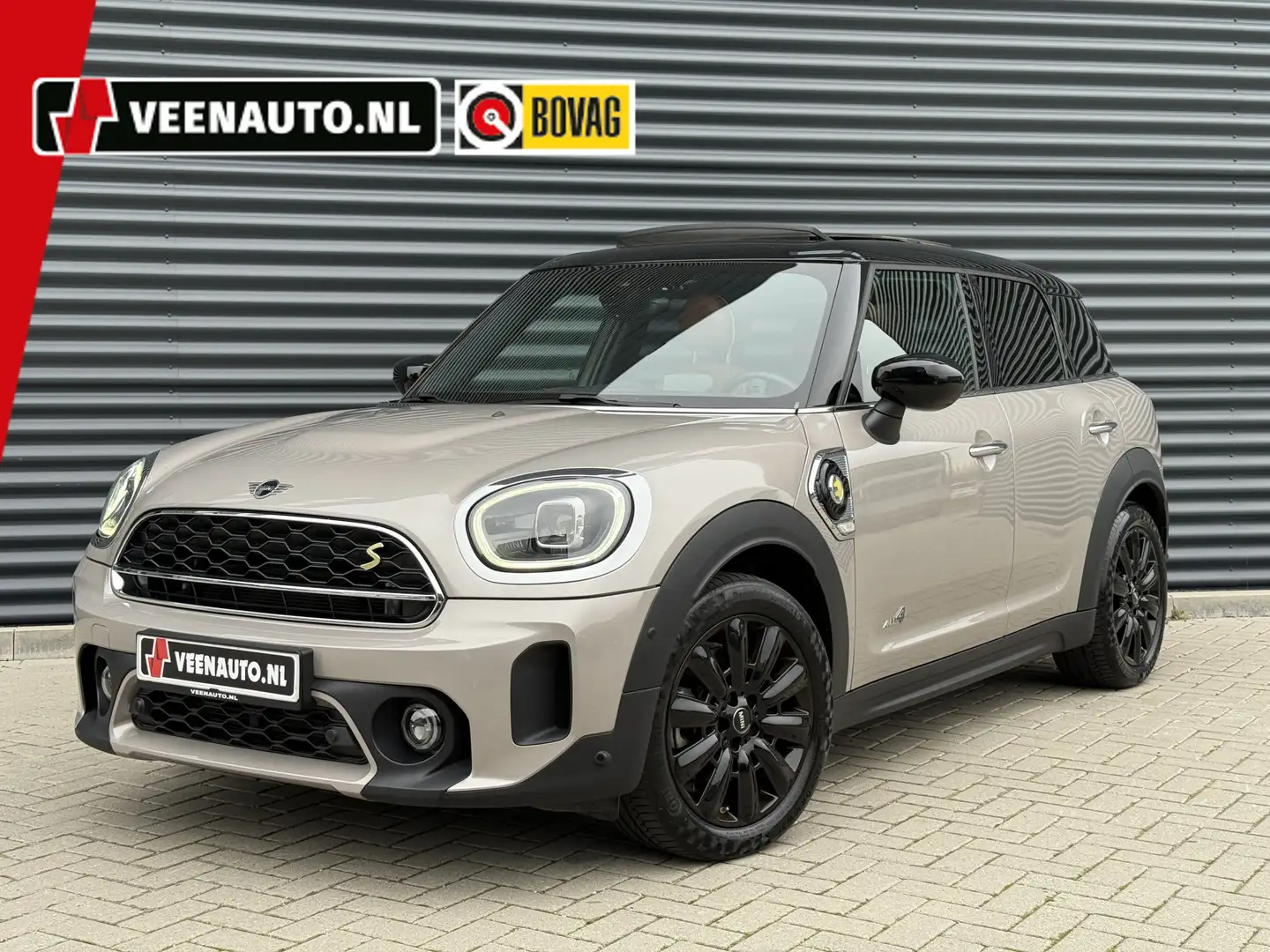 MINI Cooper SE Countryman 2.0 ALL4 Northwood pano/Leder/Camera Grijs - 1