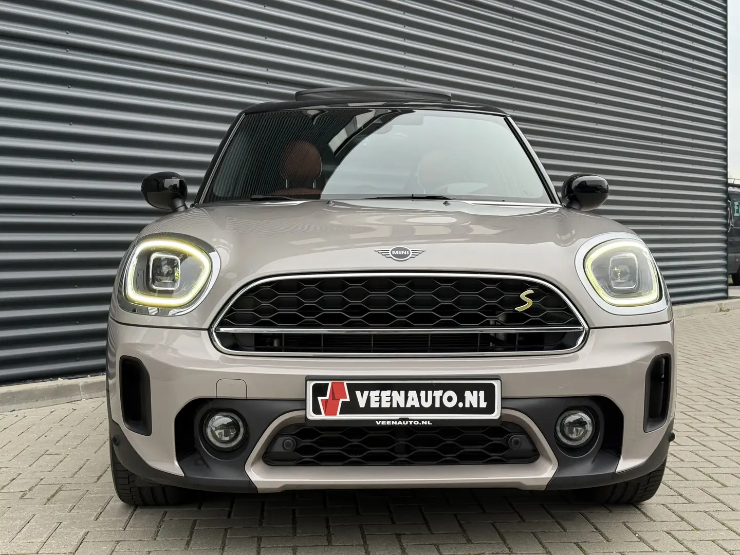 MINI Cooper SE Countryman 2.0 ALL4 Northwood pano/Leder/Camera Grijs - 2
