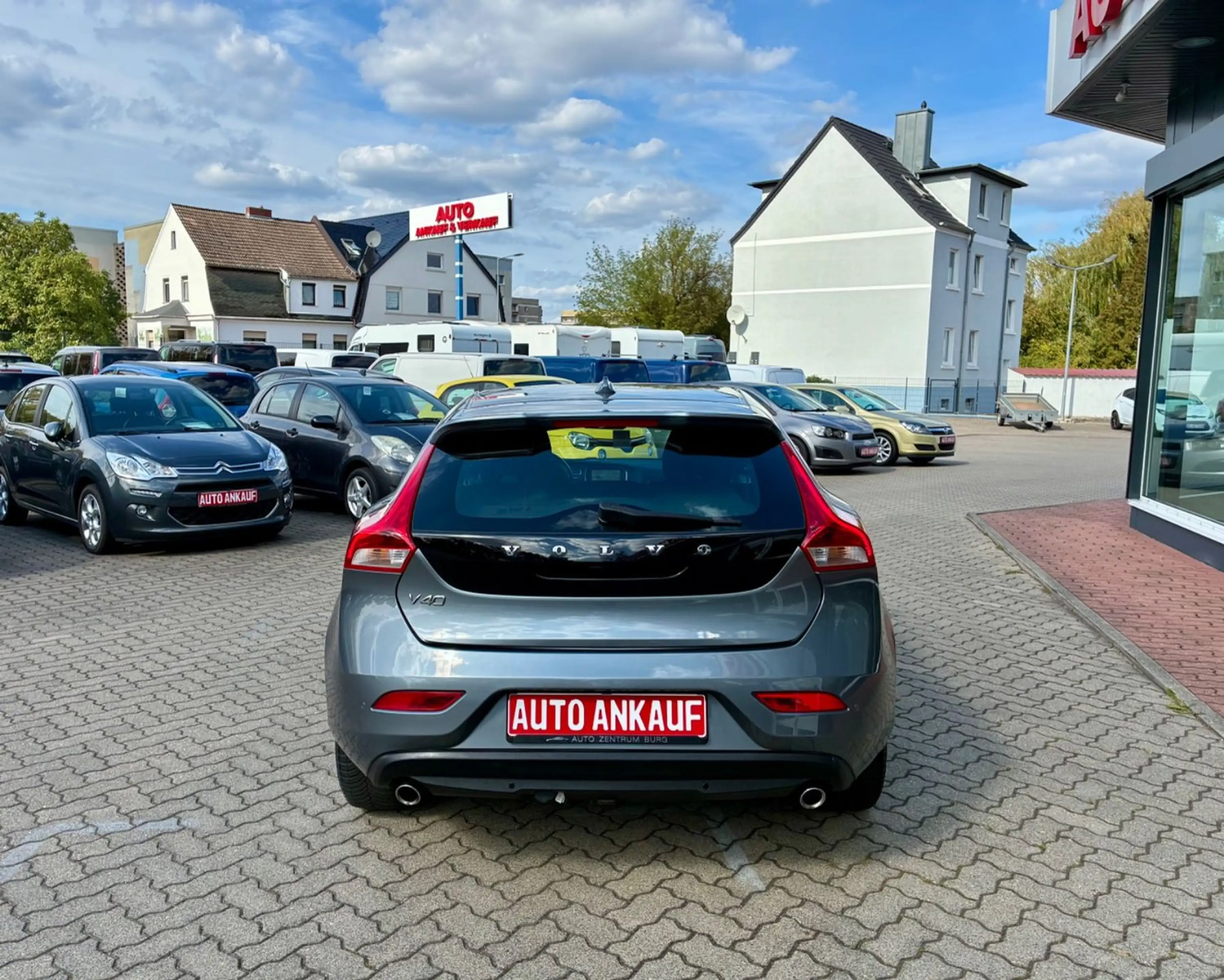 Volvo V40 Kinetic 2.0l D Automatik Navi Tempomat AHK — photo 6