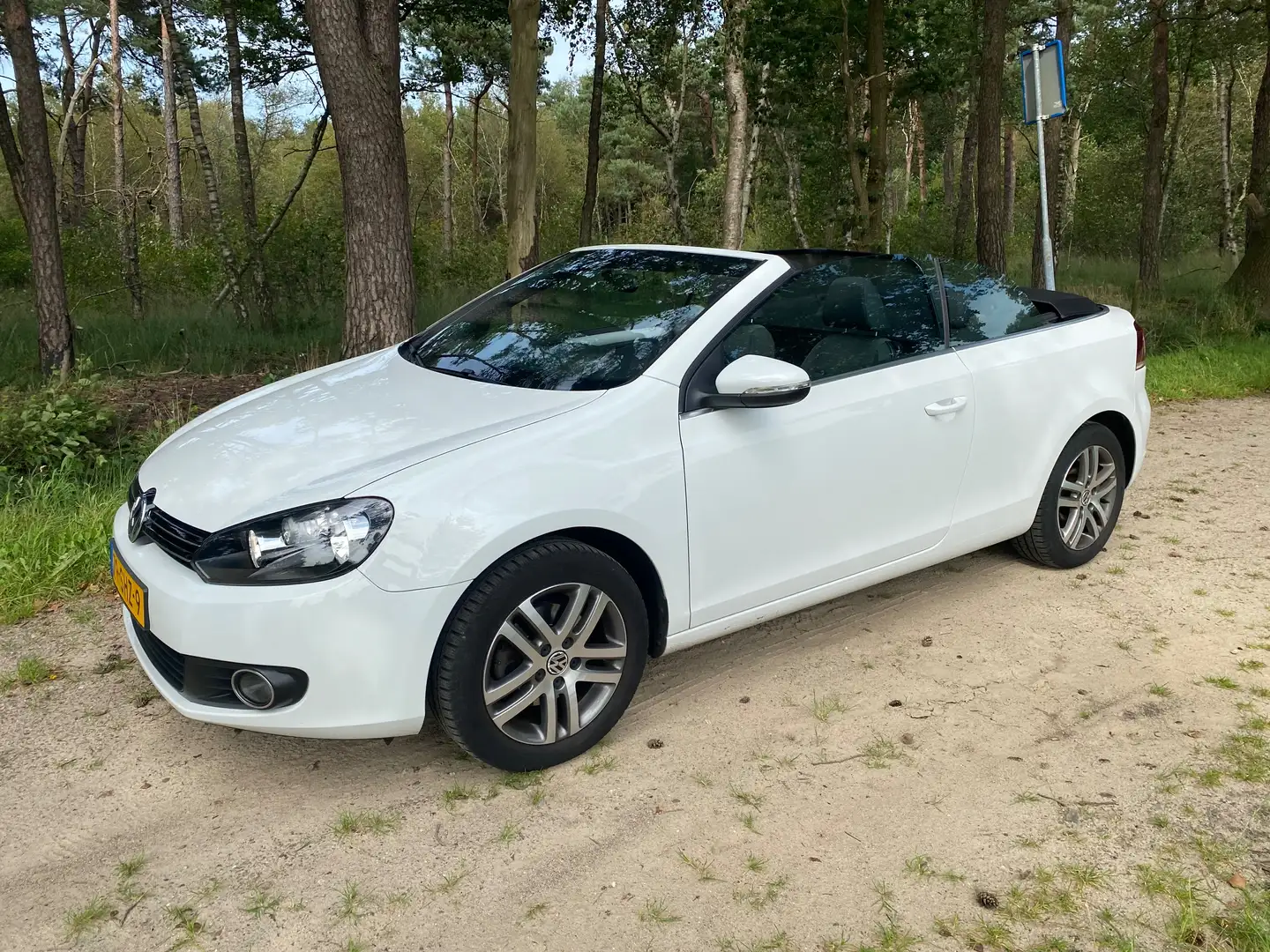 Volkswagen Golf Cabriolet Golf 1.2 TSI BlueMotion bijela - 1