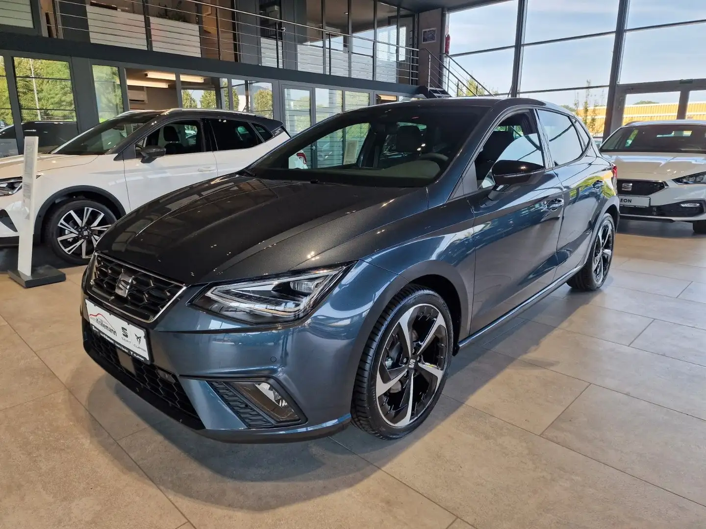 SEAT Ibiza 1.0 TSI 85kW DSG *FR Black Edition Szürke - 1
