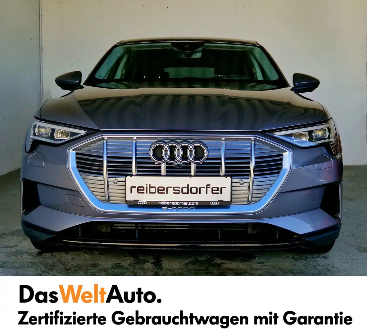 Audi e-tron 55 quattro 300 kW Business Grau - 2