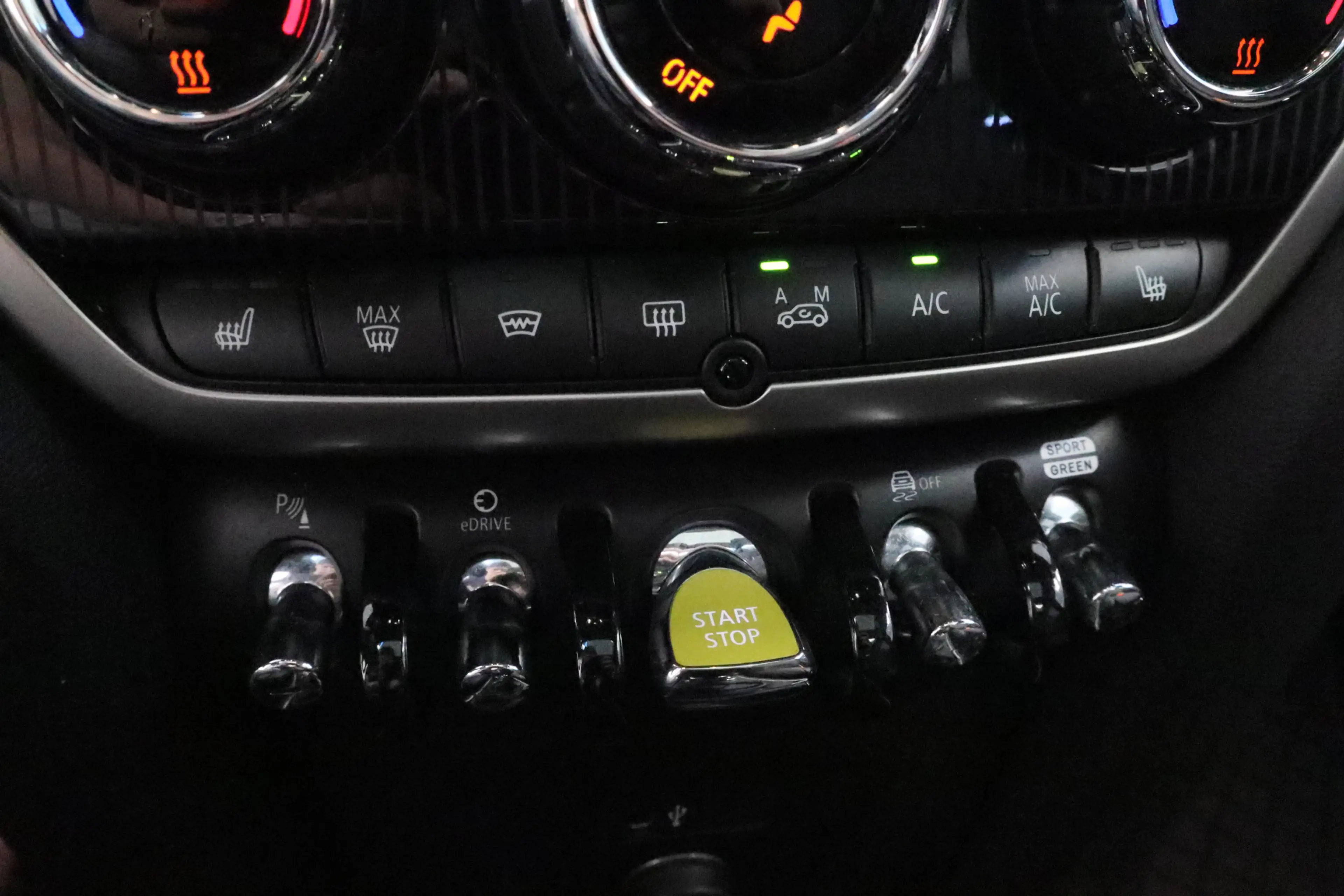 MINI Cooper SE Countryman 1.5 ALL4 ACC PDC Panoramadak — photo 13