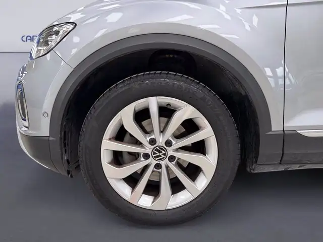 Volkswagen T-Roc view 16