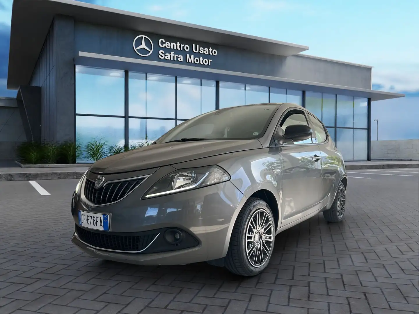 Lancia Ypsilon Ypsilon 1.0 FireFly 5 porte S&S Hybrid Ecochic Un Grigio - 1