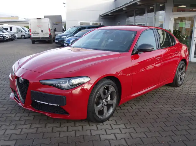 Alfa Romeo Giulia B Tech *Sport /Komfort /Winterpaket/NAVI*