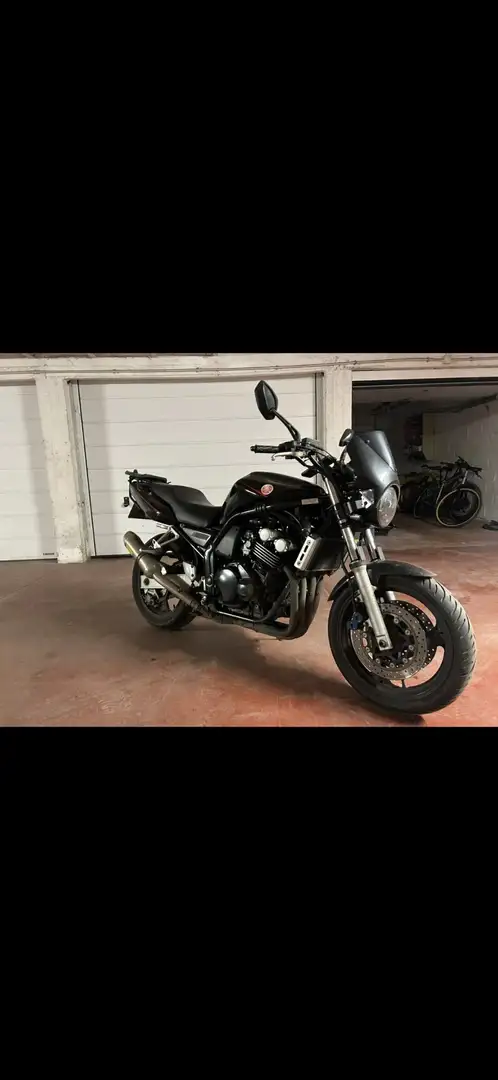 Yamaha FZS 600 Czarny - 1