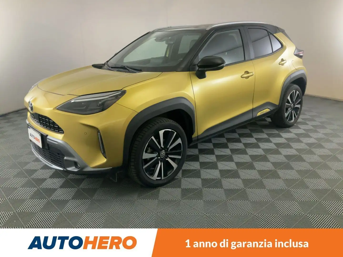 Toyota Yaris Cross 1.5 Hybrid Premiere FHEV Oro - 1