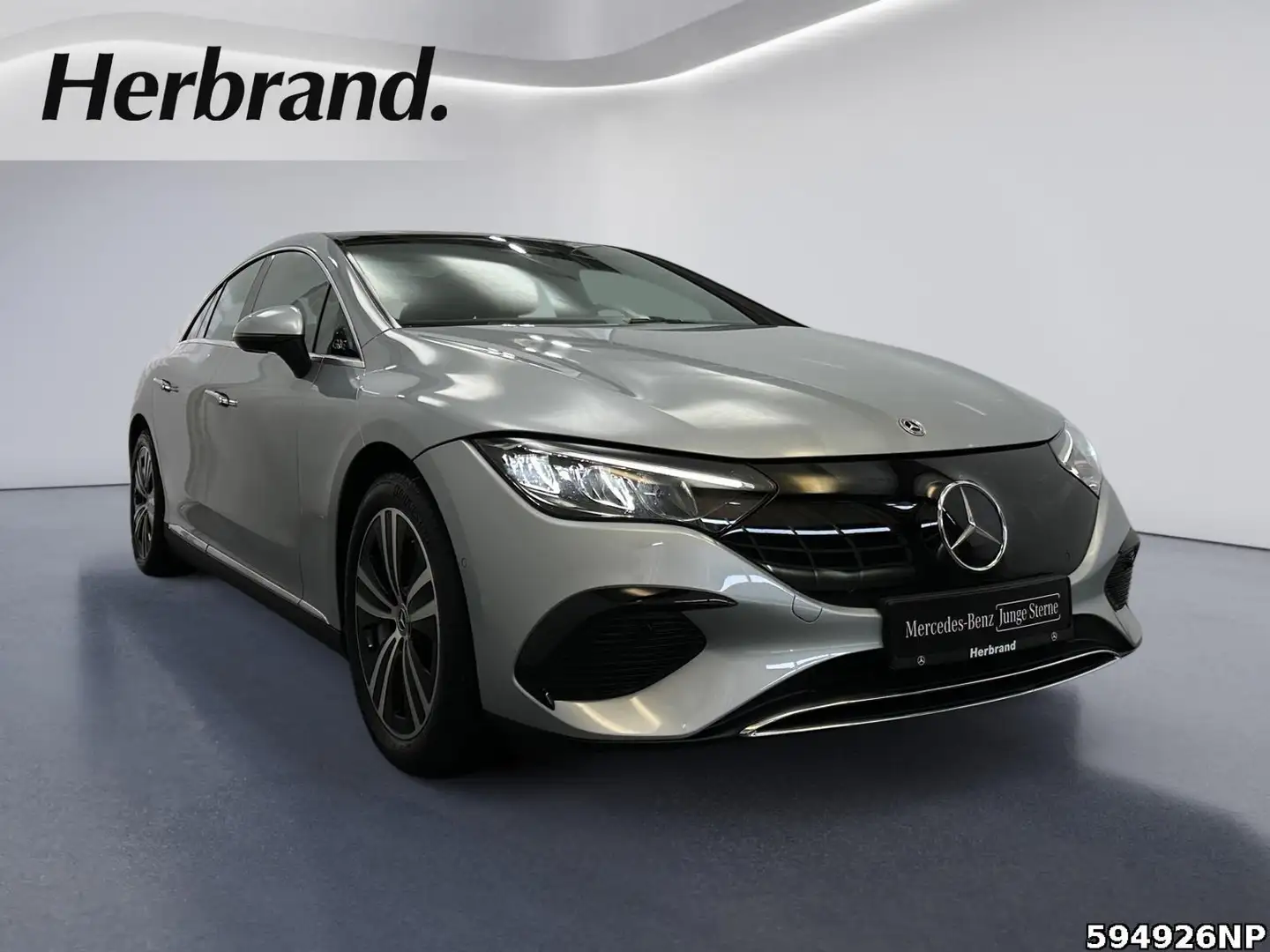 Mercedes-Benz EQE 300 Electric Art  Panorama DISTRONIC Memory Silber - 2