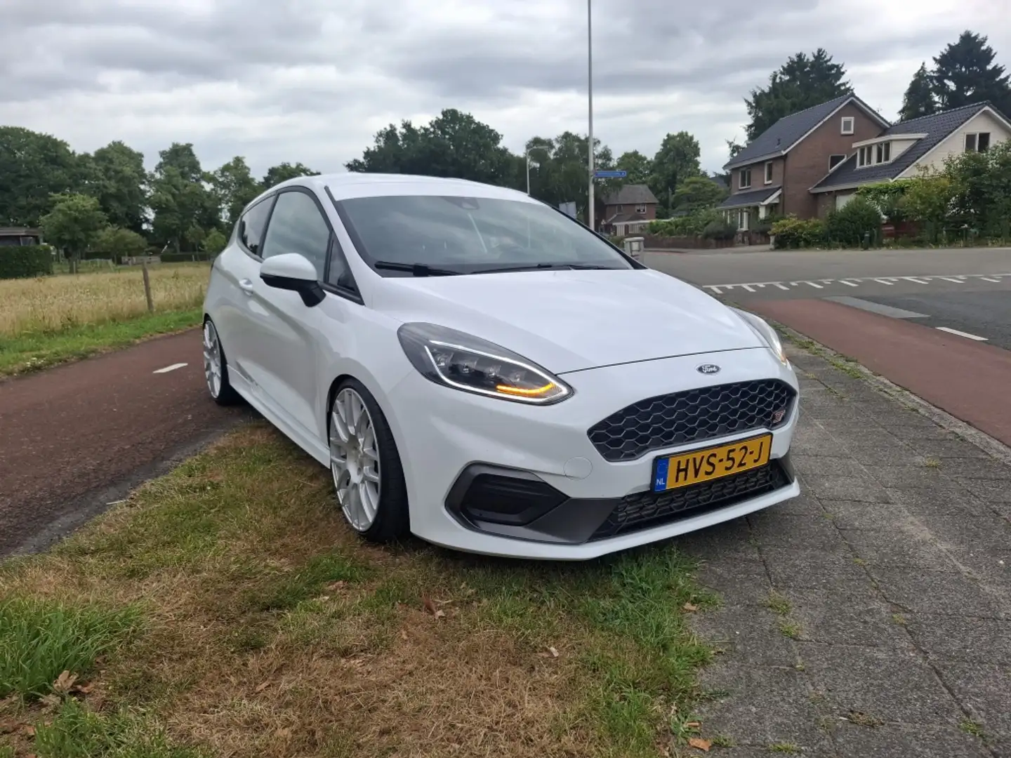Ford Fiesta 1.5 EcoB. ST-3 Beyaz - 2