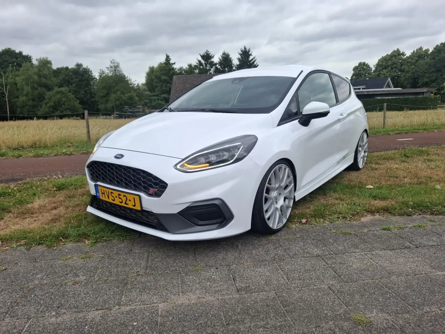 Ford Fiesta 1.5 EcoB. ST-3 Beyaz - 1