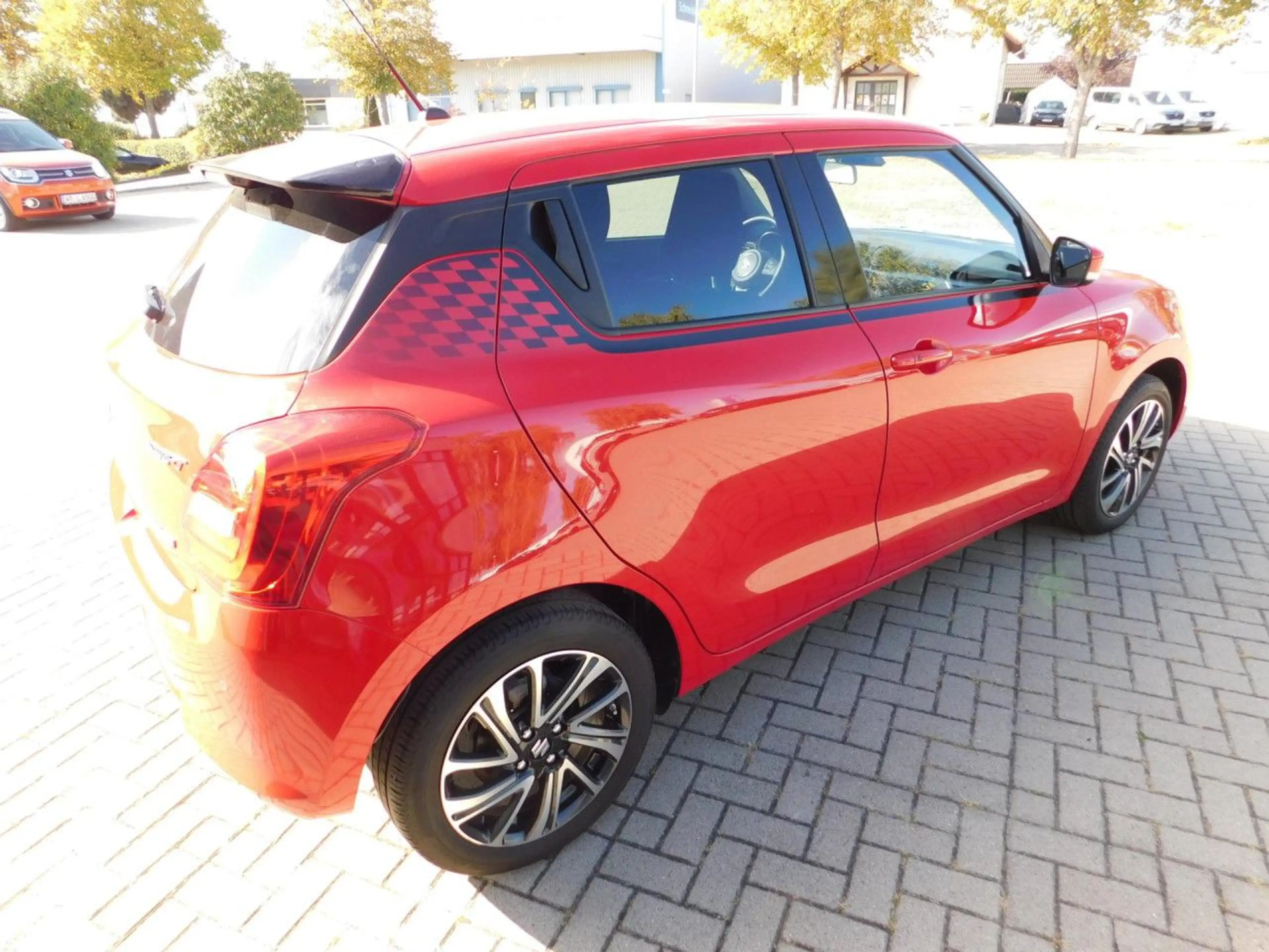 Suzuki Swift 1.2 4x2 Comfort+ Mild-Hybrid Dualjet 5D 5M/T — photo 5