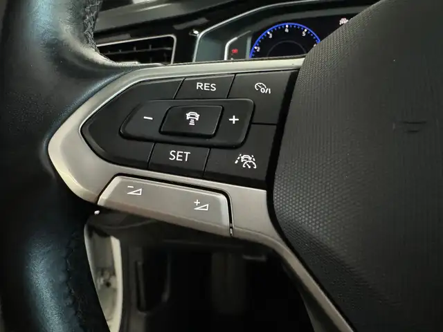 Volkswagen Polo view 12