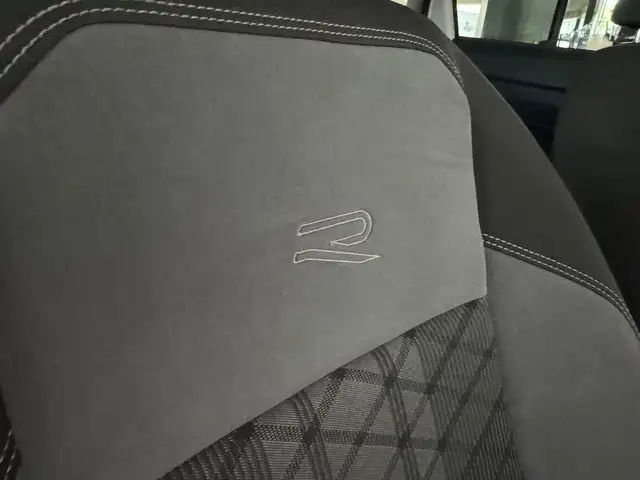 Volkswagen Polo view 26